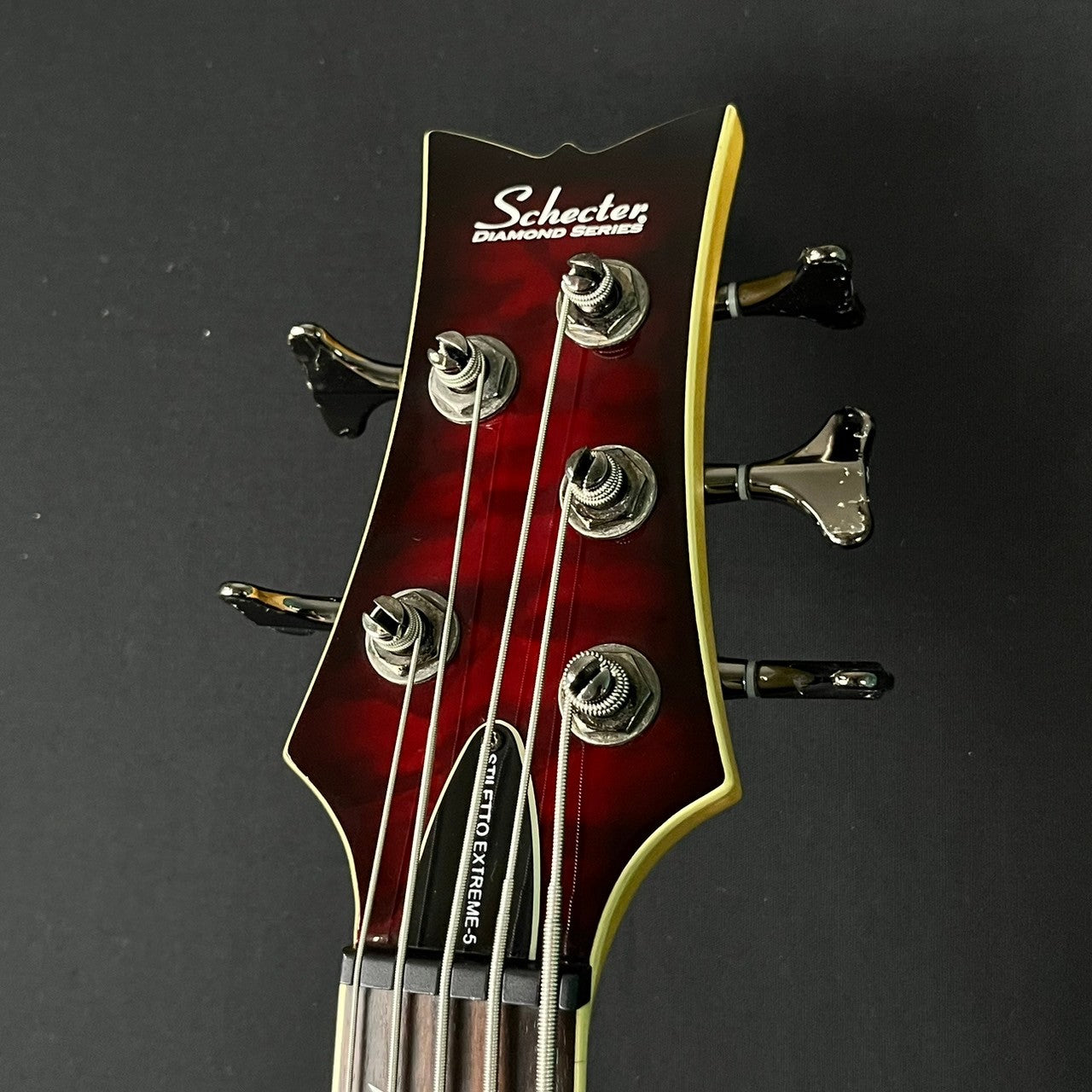 Schecter Stiletto Extreme-5 Left-Hand