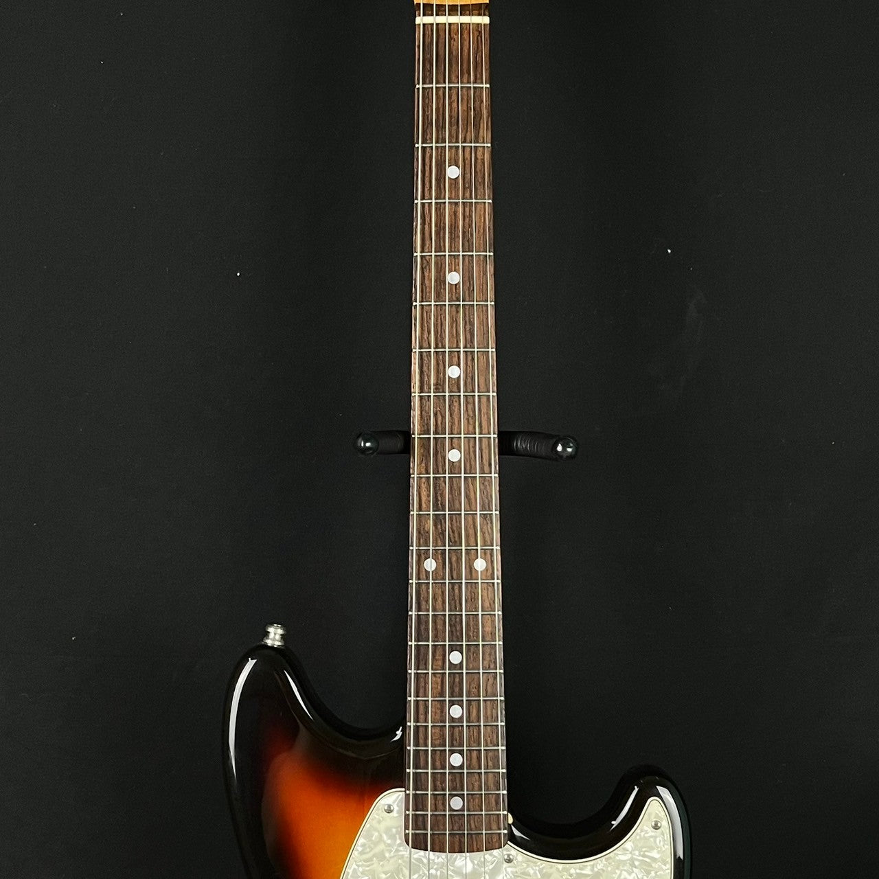 Fender Japan Mustang MG69 3TS RW | UNISOUND BANGKOK กีตาร์ไฟฟ้า  กีตาร์มือสอง เบสมือสอง สยามสแควร์