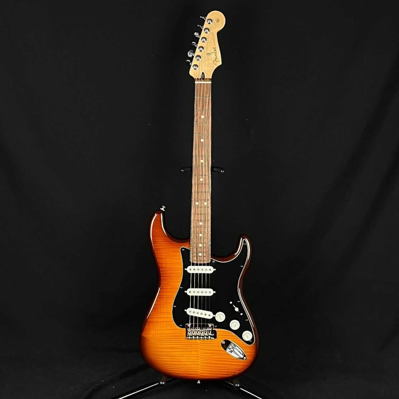 Fender Player Plus Top Stratocaster 2019