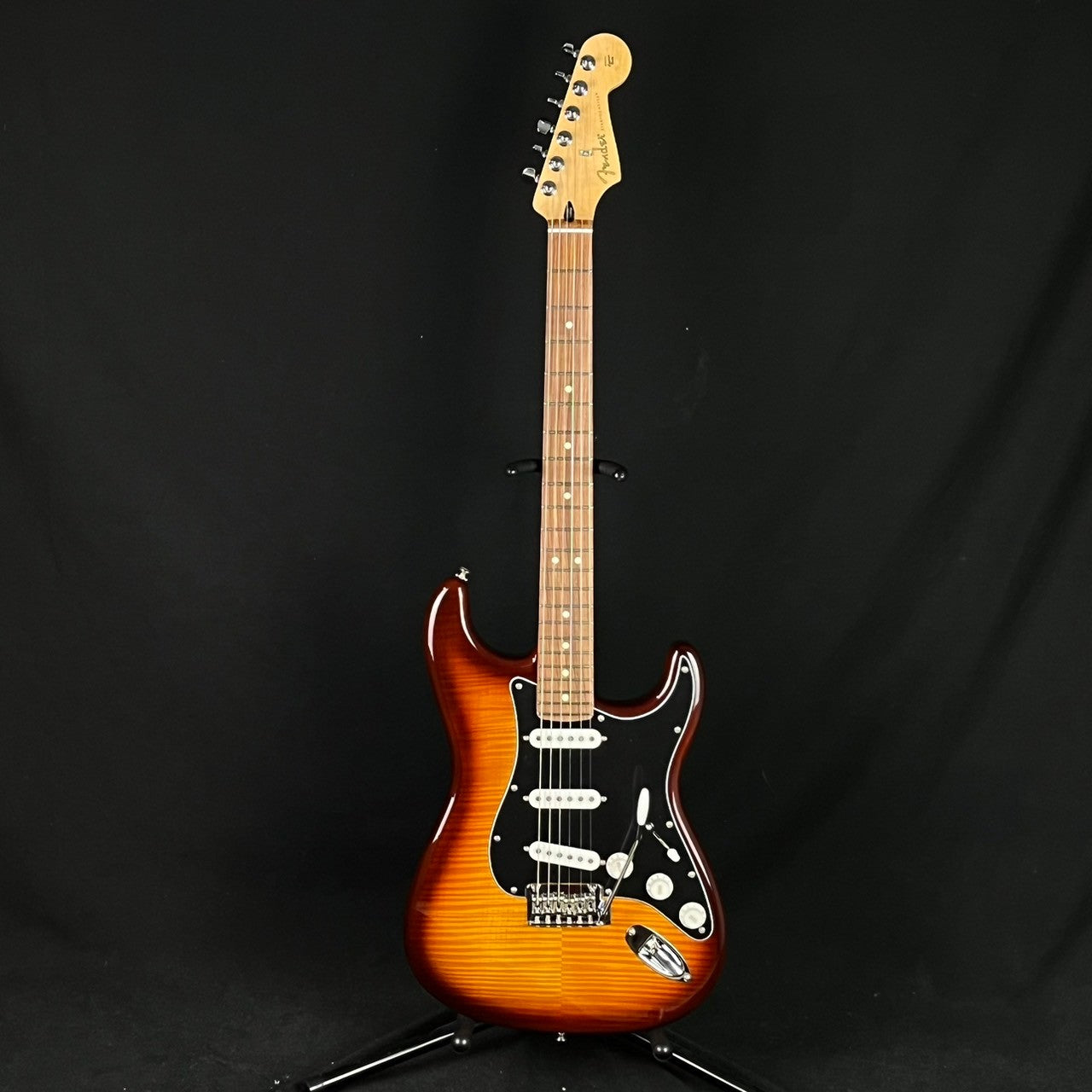 Fender Player Plus Top Stratocaster 2022