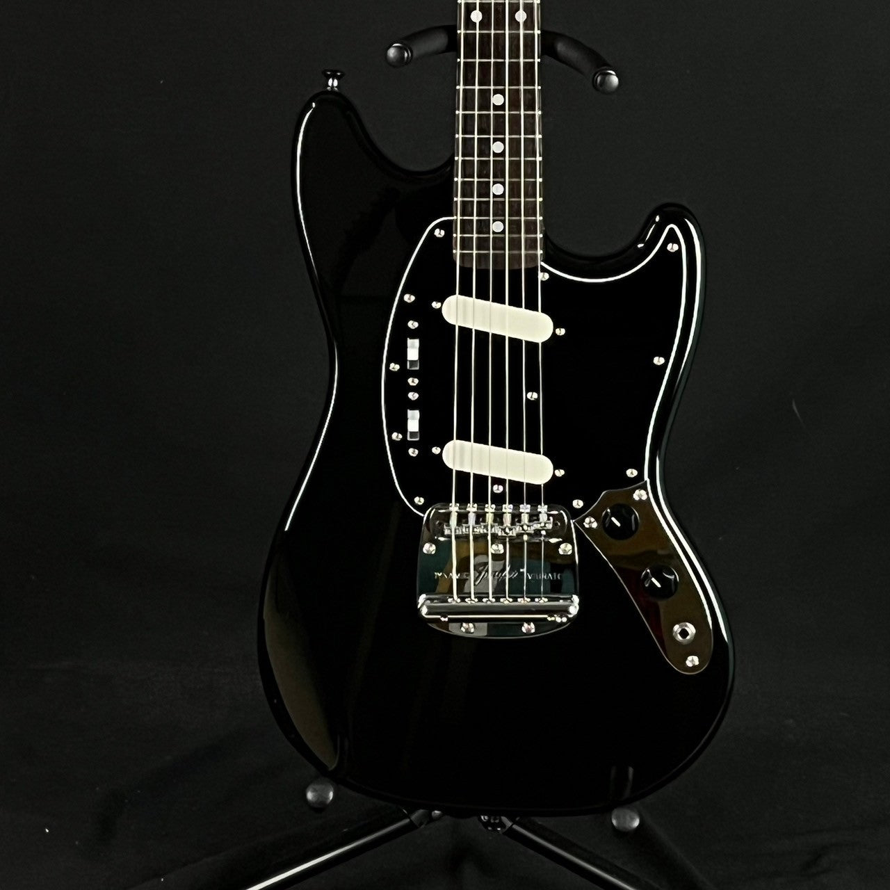 Fender Japan Classic 70s Mustang | UNISOUND BANGKOK กีตาร์ไฟฟ้า  กีตาร์มือสอง เบสมือสอง สยามสแควร์