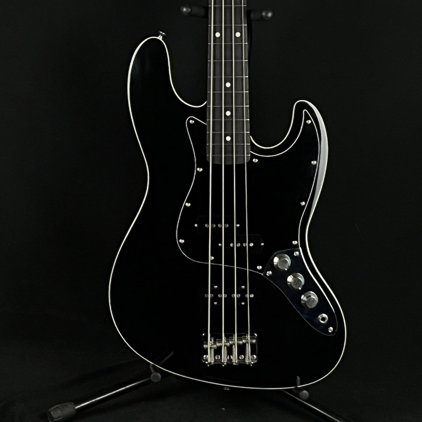 Fender Japan Aerodyne Jazz Bass