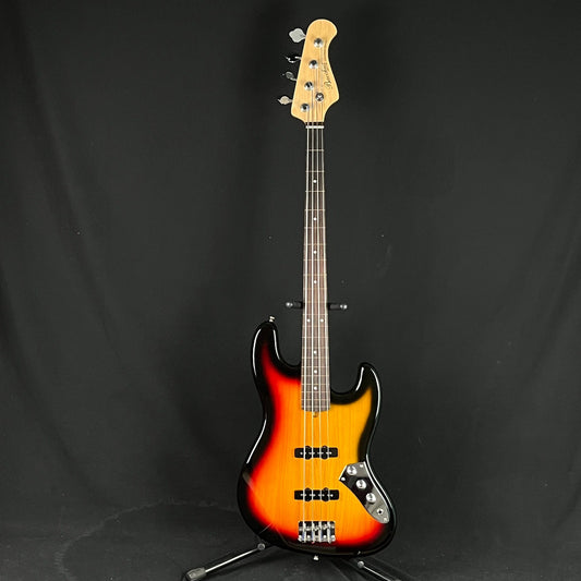 Bacchus BJB-1R Jazz Bass Fretless