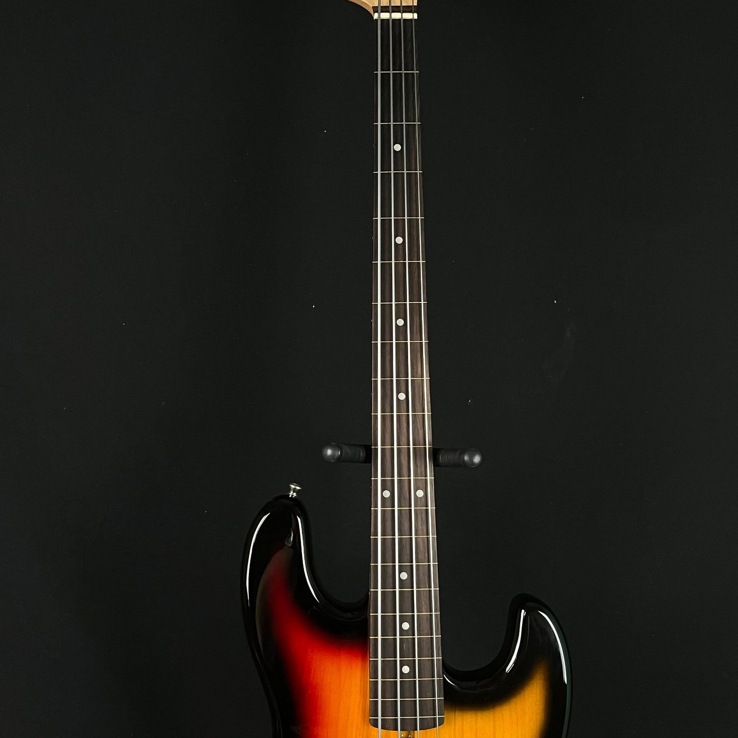 Bacchus BJB-1R Jazz Bass Fretless