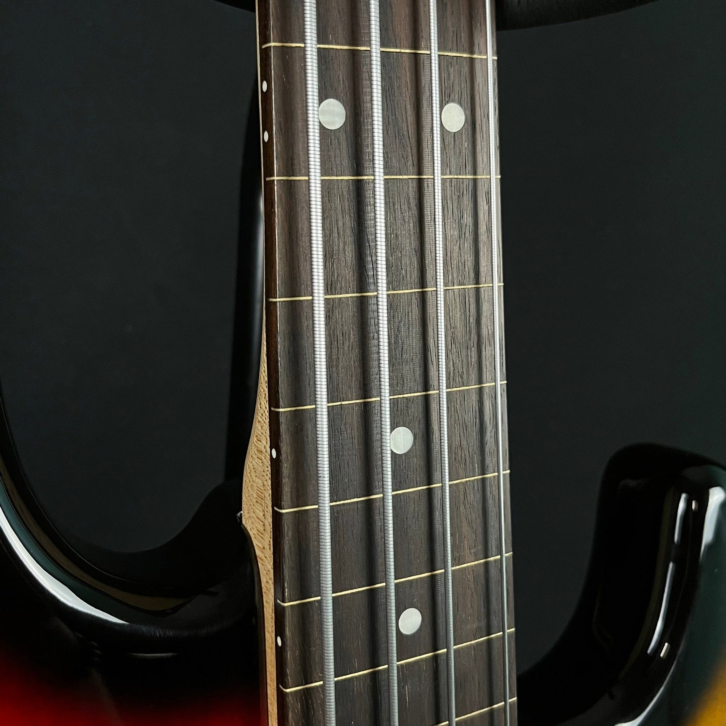 Bacchus BJB-1R Jazz Bass Fretless