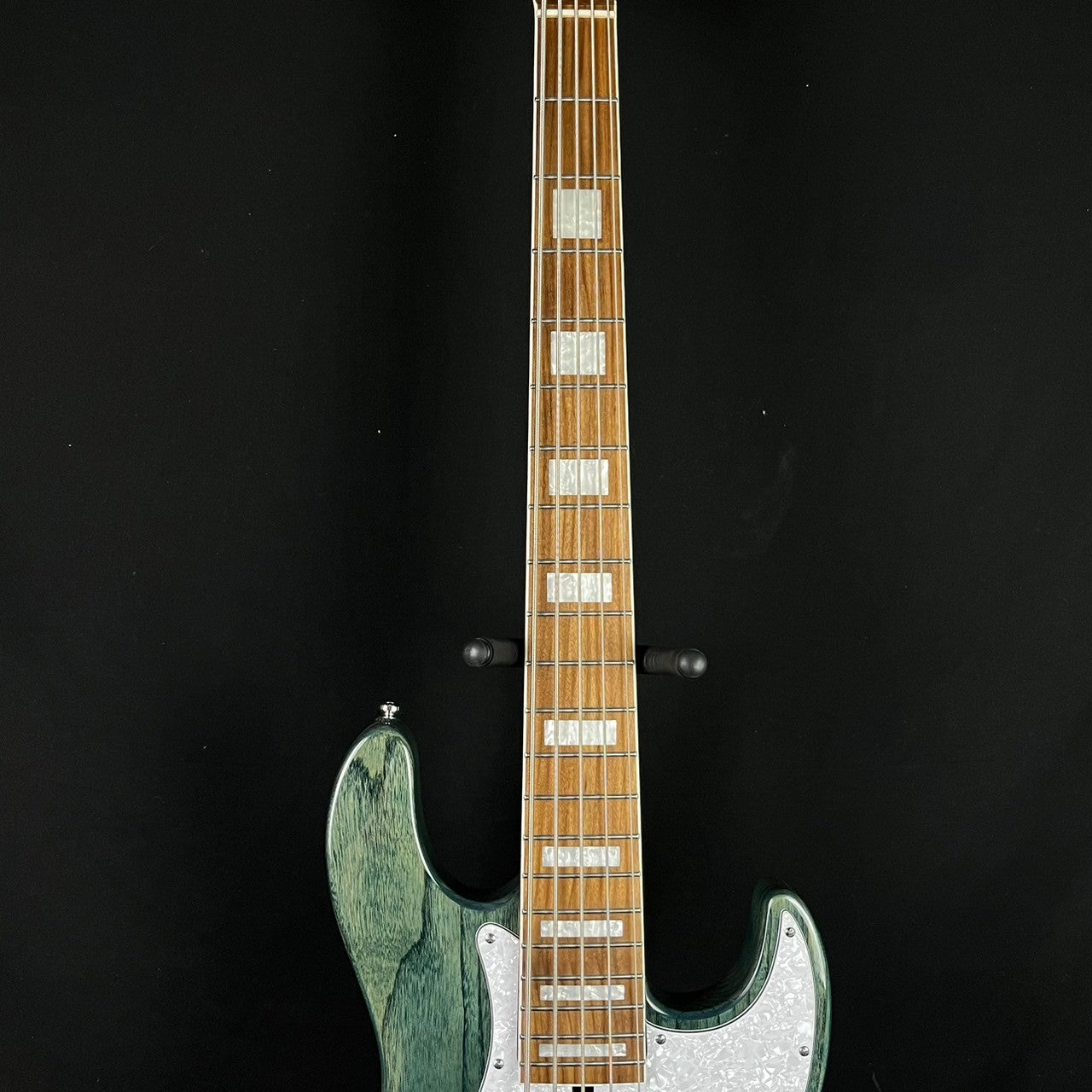 Bacchus WL5-Ash Bass