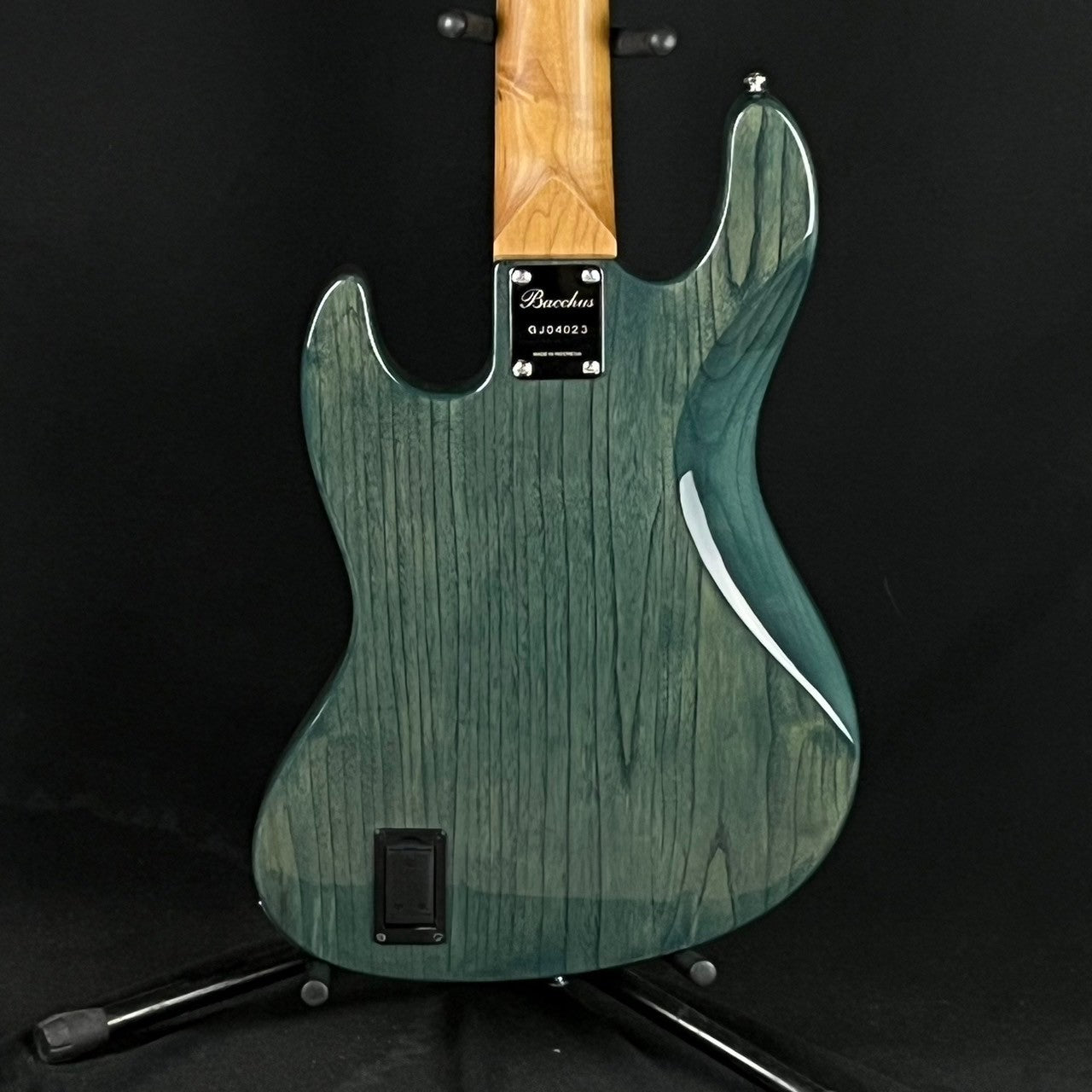 Bacchus WL5-Ash Bass