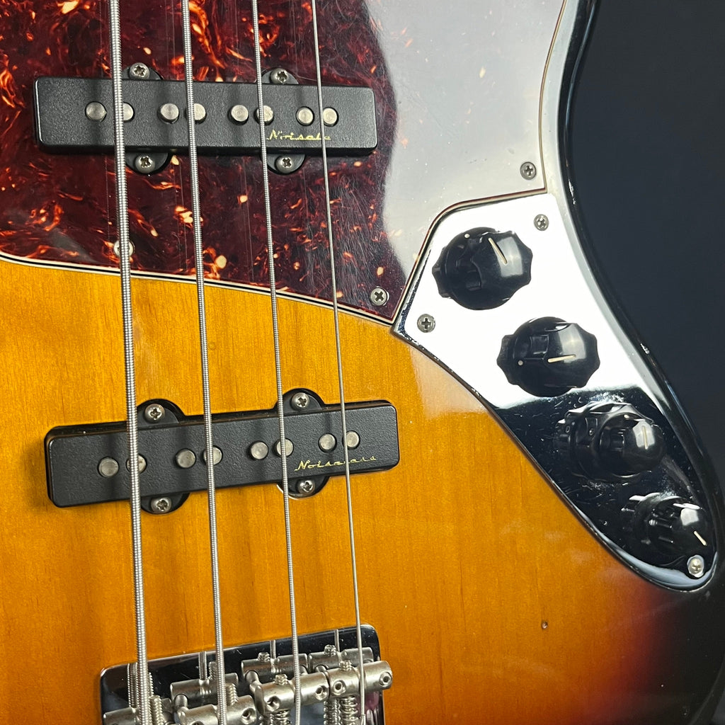 Fender Mexico Deluxe Jazz Bass Active
