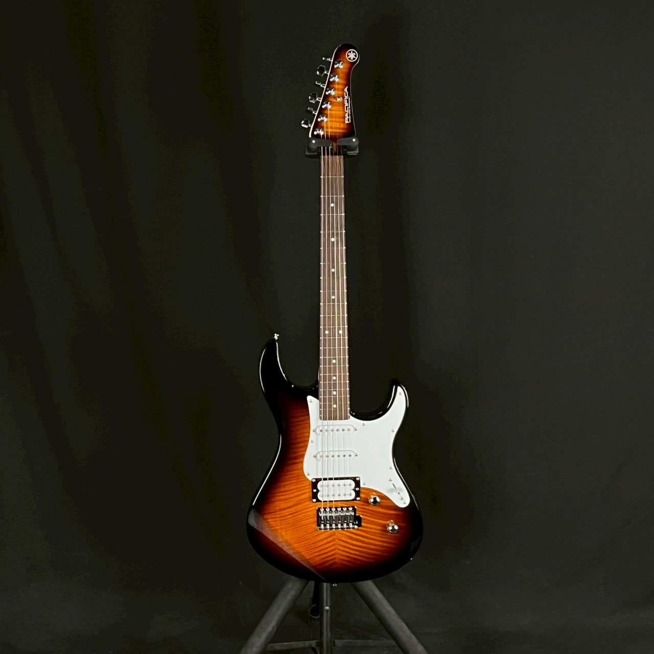 YAMAHA PAC212VFM