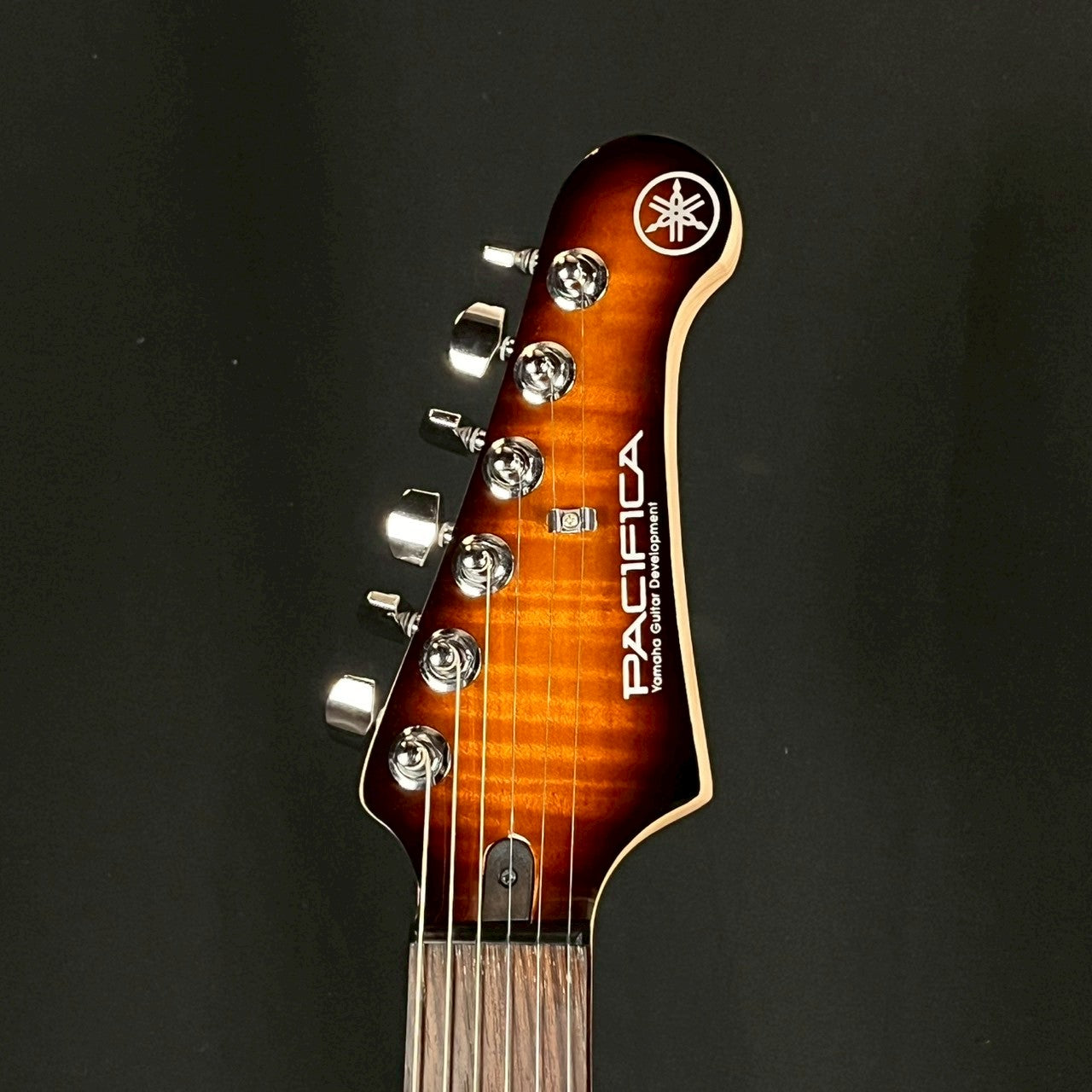 YAMAHA PAC212VFM