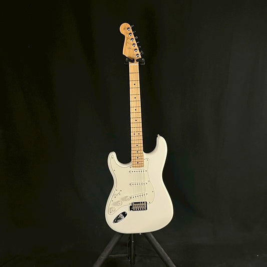 Fender Player Stratocaster PWT MN Left Hand