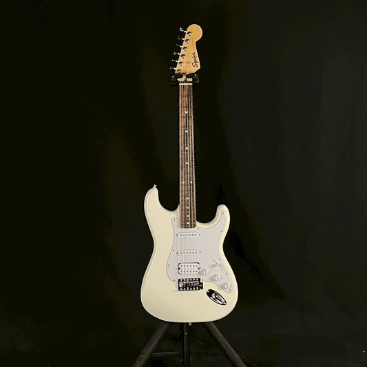 Squier FSR Stratocaster HSS