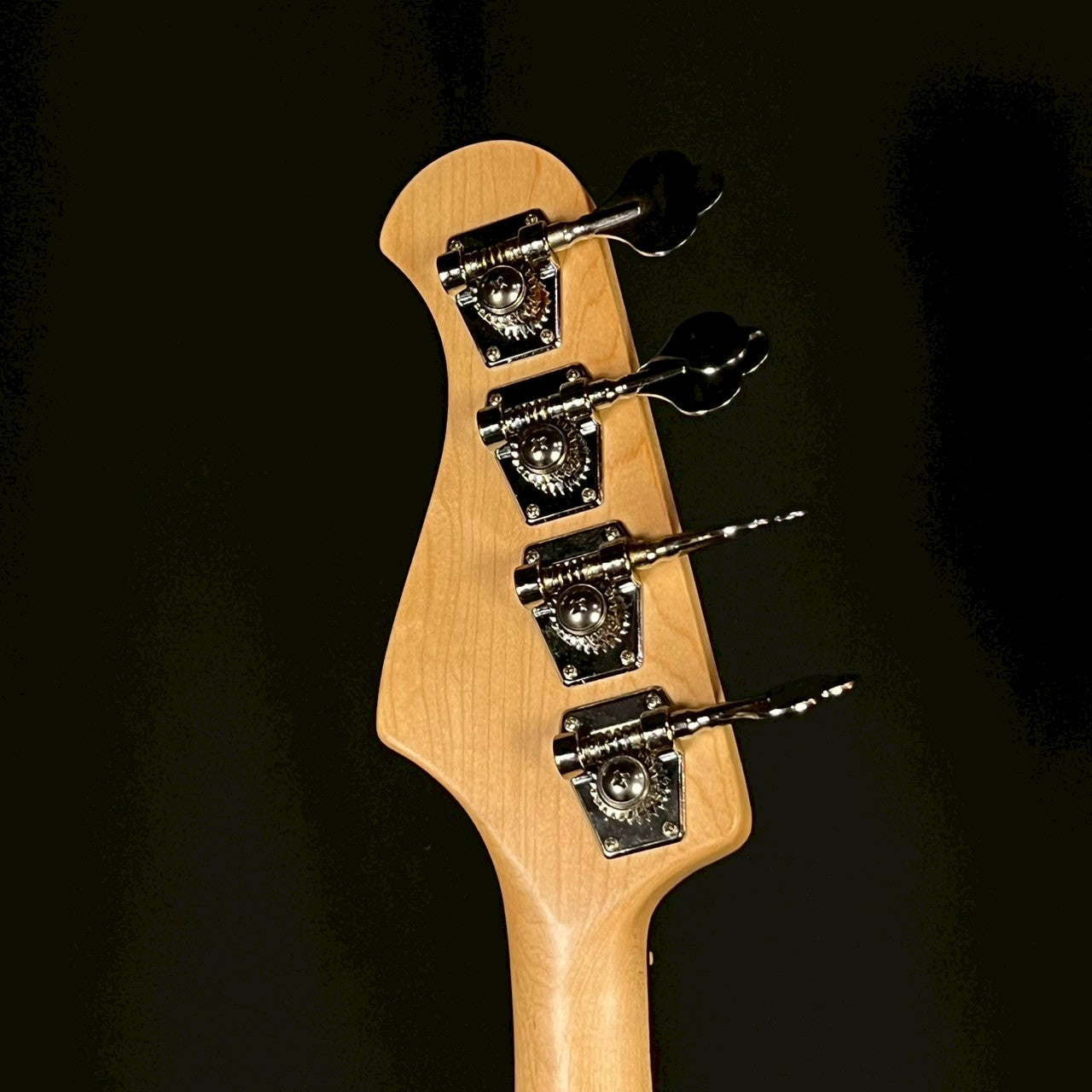 Bacchus YJM-600R-ASH Bass