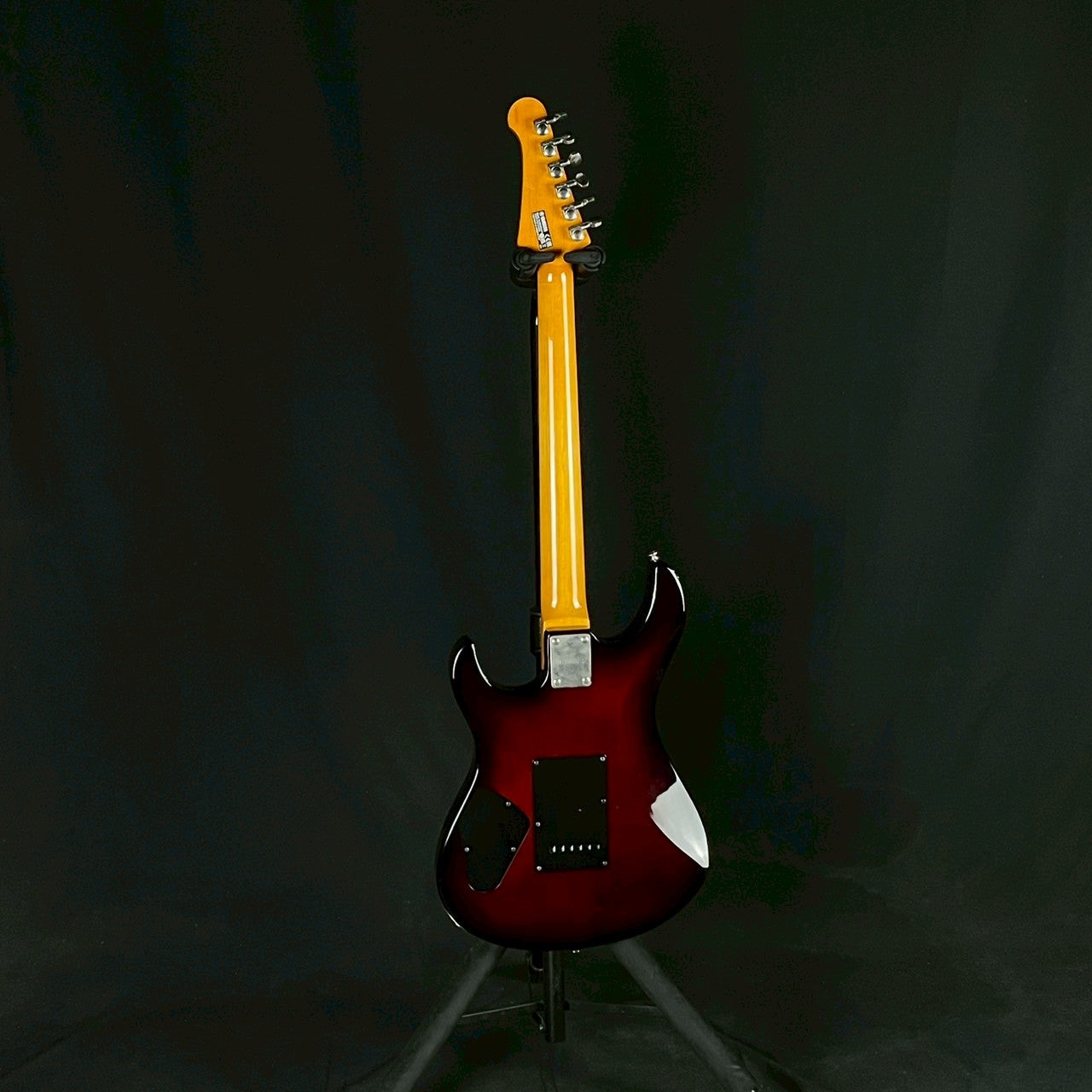 YAMAHA PAC611VFM