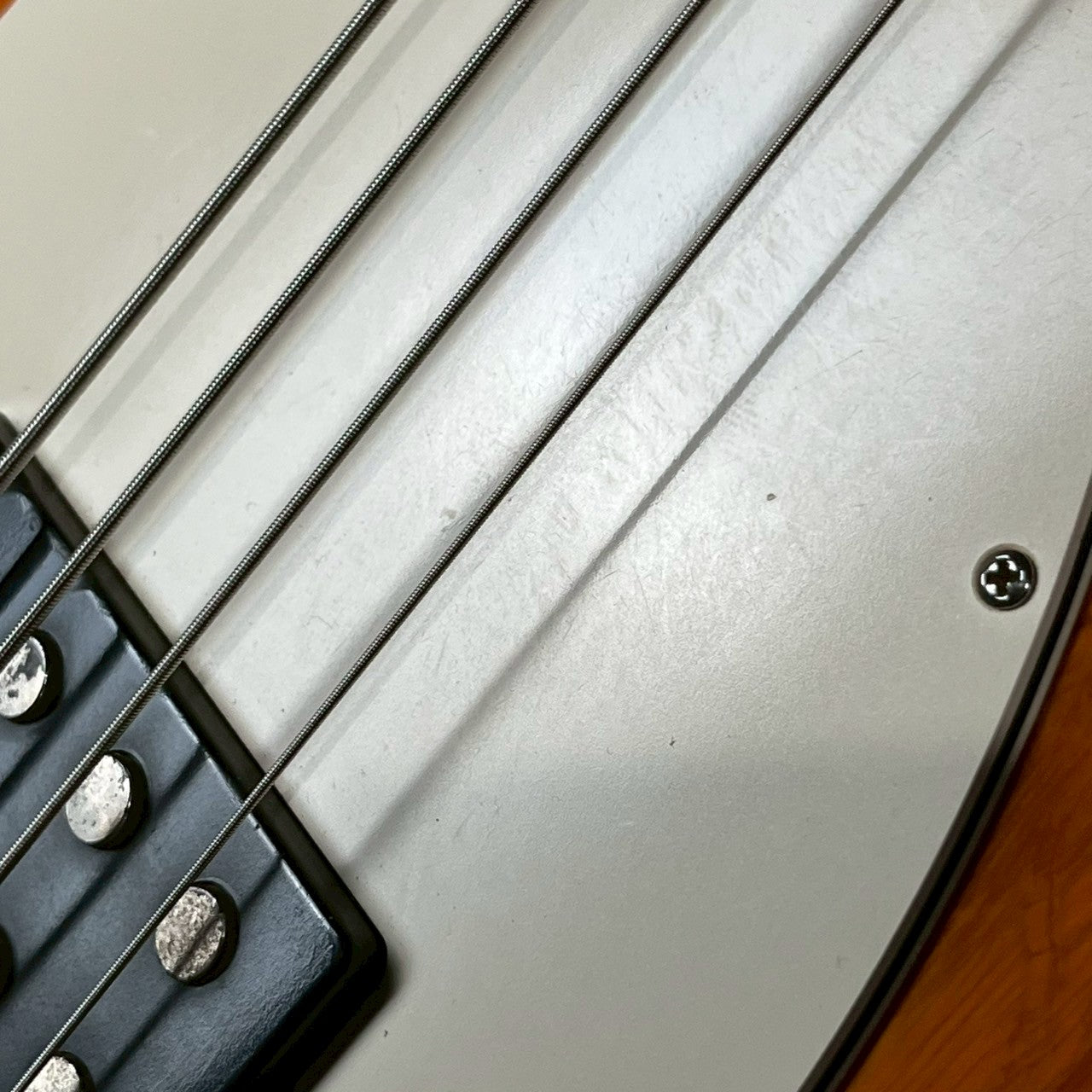 MUSIC MAN USA Sterling bass ( Trussrod Not working )