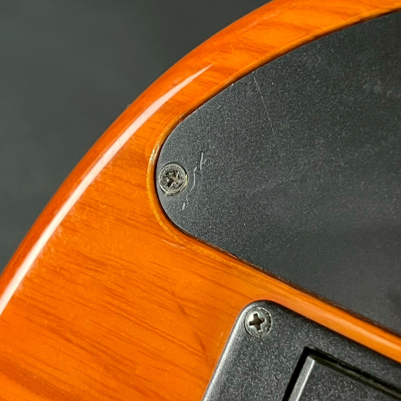 MUSIC MAN USA Sterling bass ( Trussrod Not working )