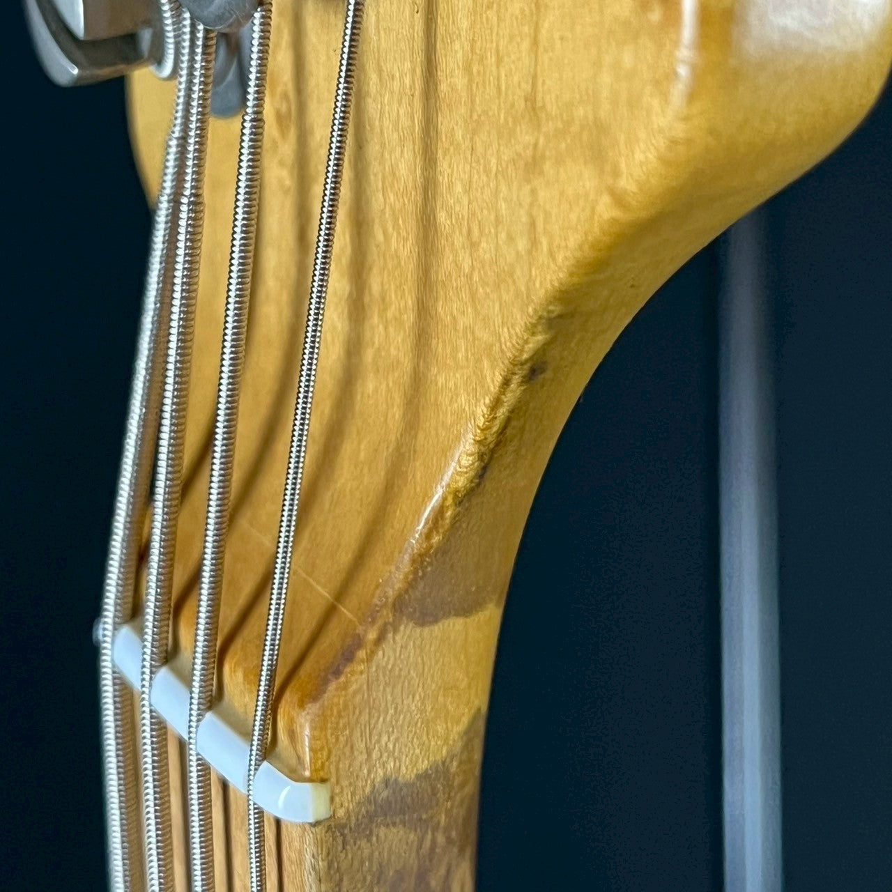 MUSIC MAN USA Sterling bass ( Trussrod Not working )