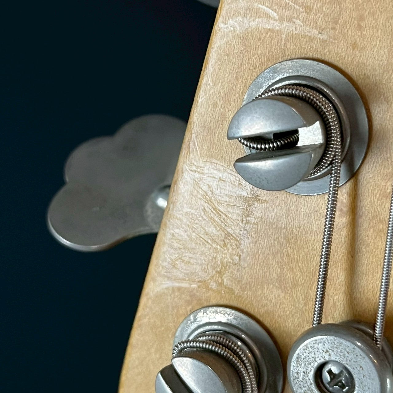 MUSIC MAN USA Sterling bass ( Trussrod Not working )