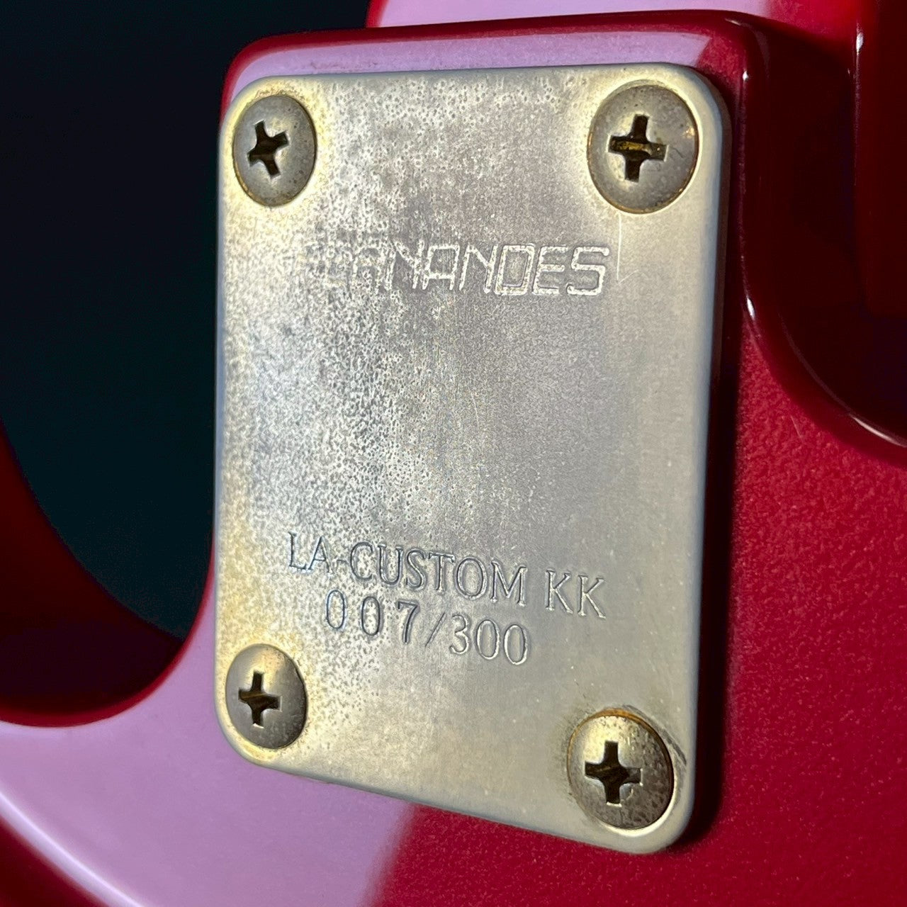 Fernandes LA-CUSTOM KK Limited 007/300 Ken