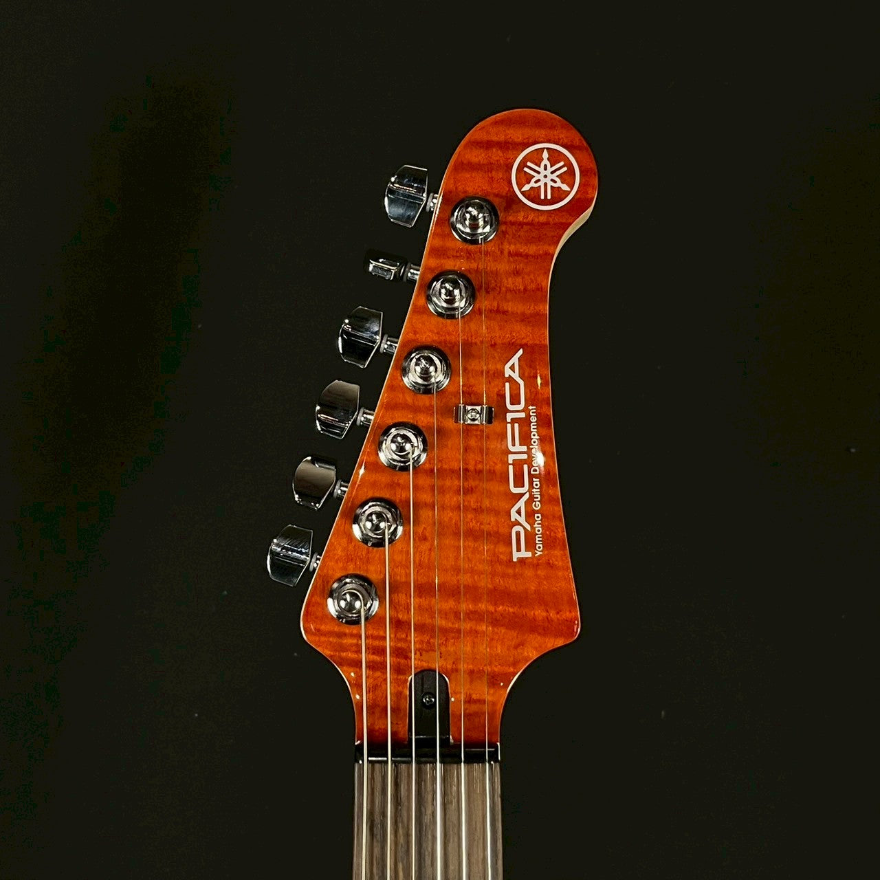 YAMAHA PAC212VFM