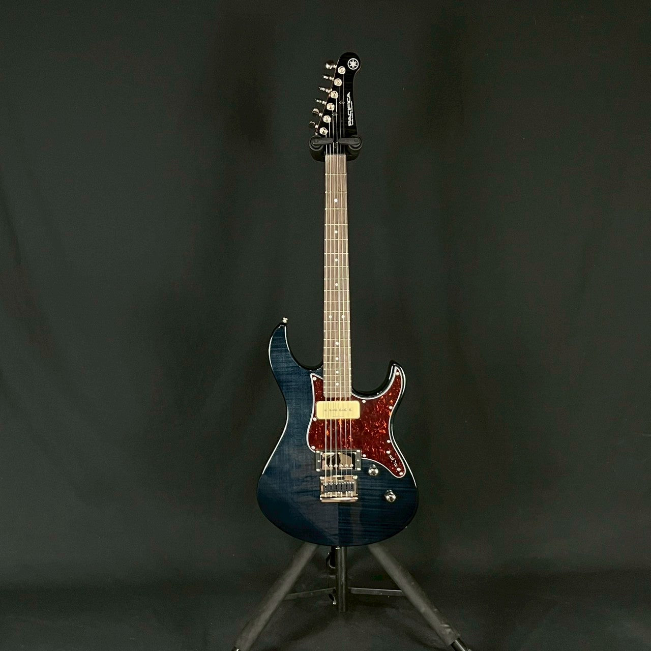 YAMAHA PAC611HFM
