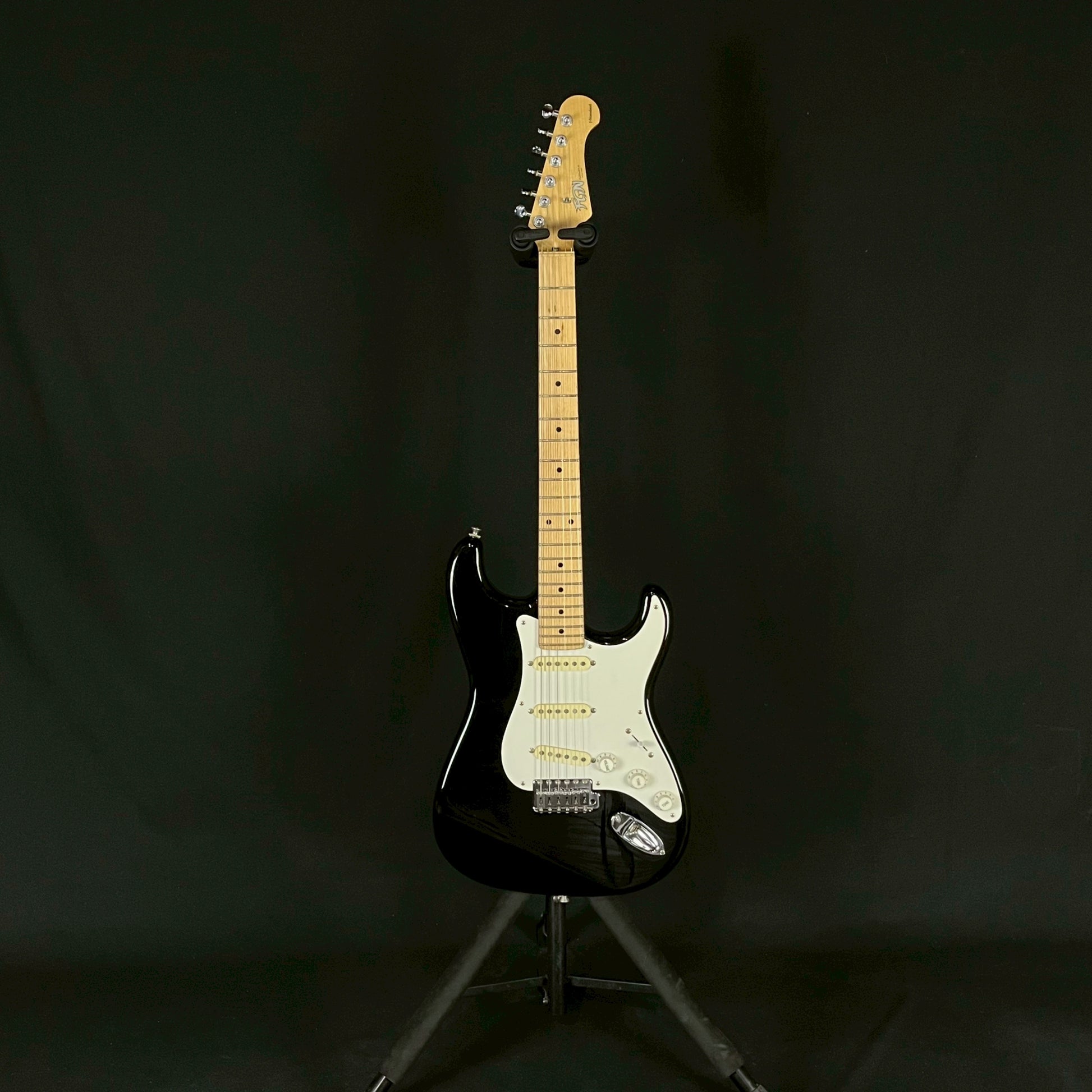 FGN Japan J-Standard Stratocaster