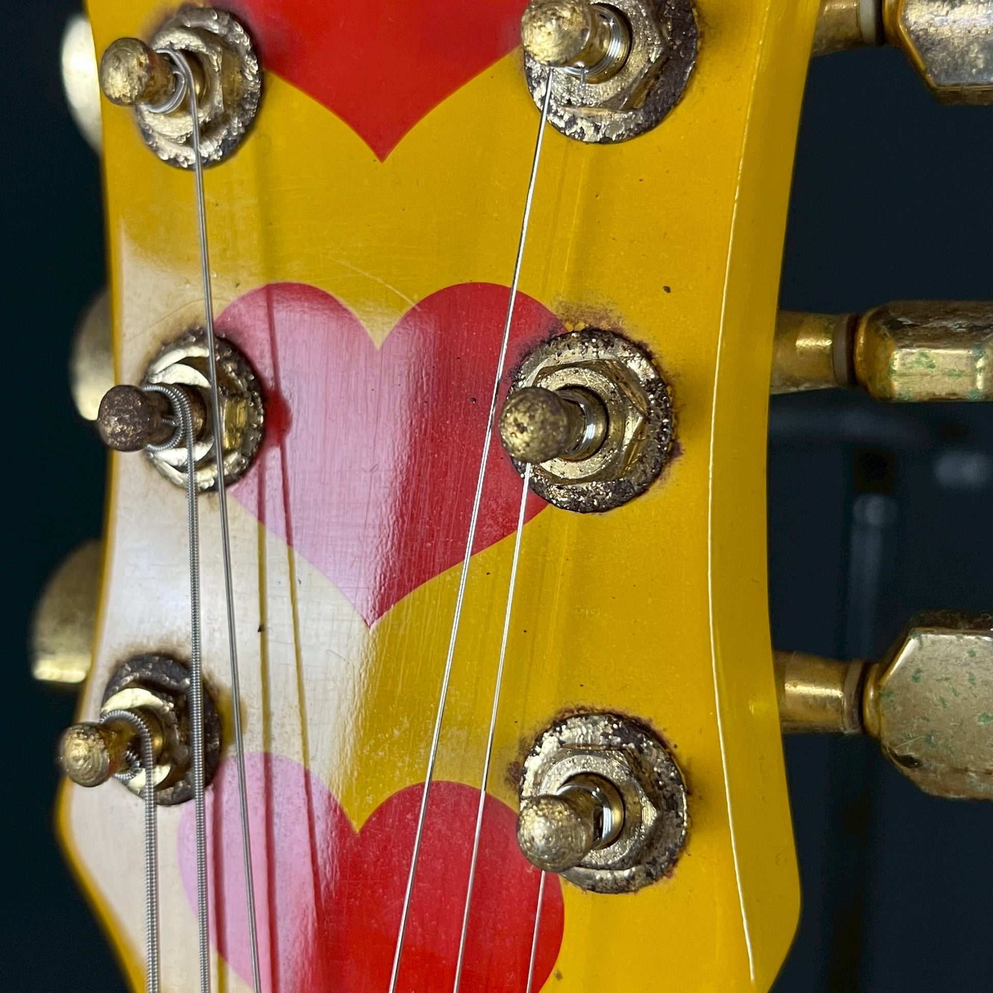 Burny MG-JR Hide model Yellow Heart