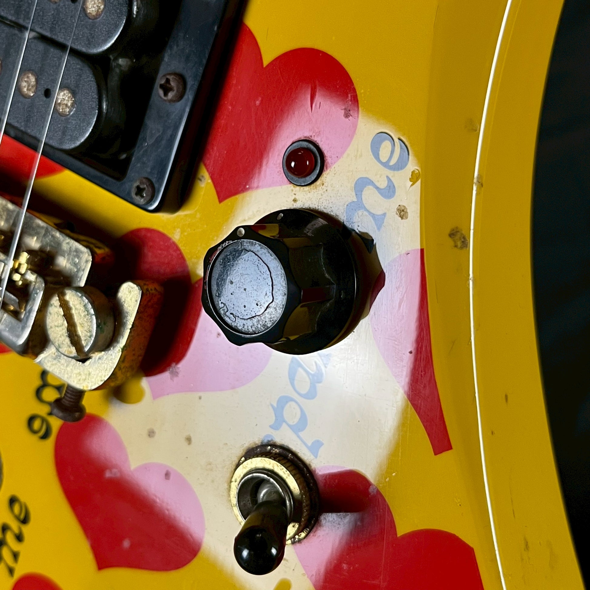 Burny MG-JR Hide model Yellow Heart