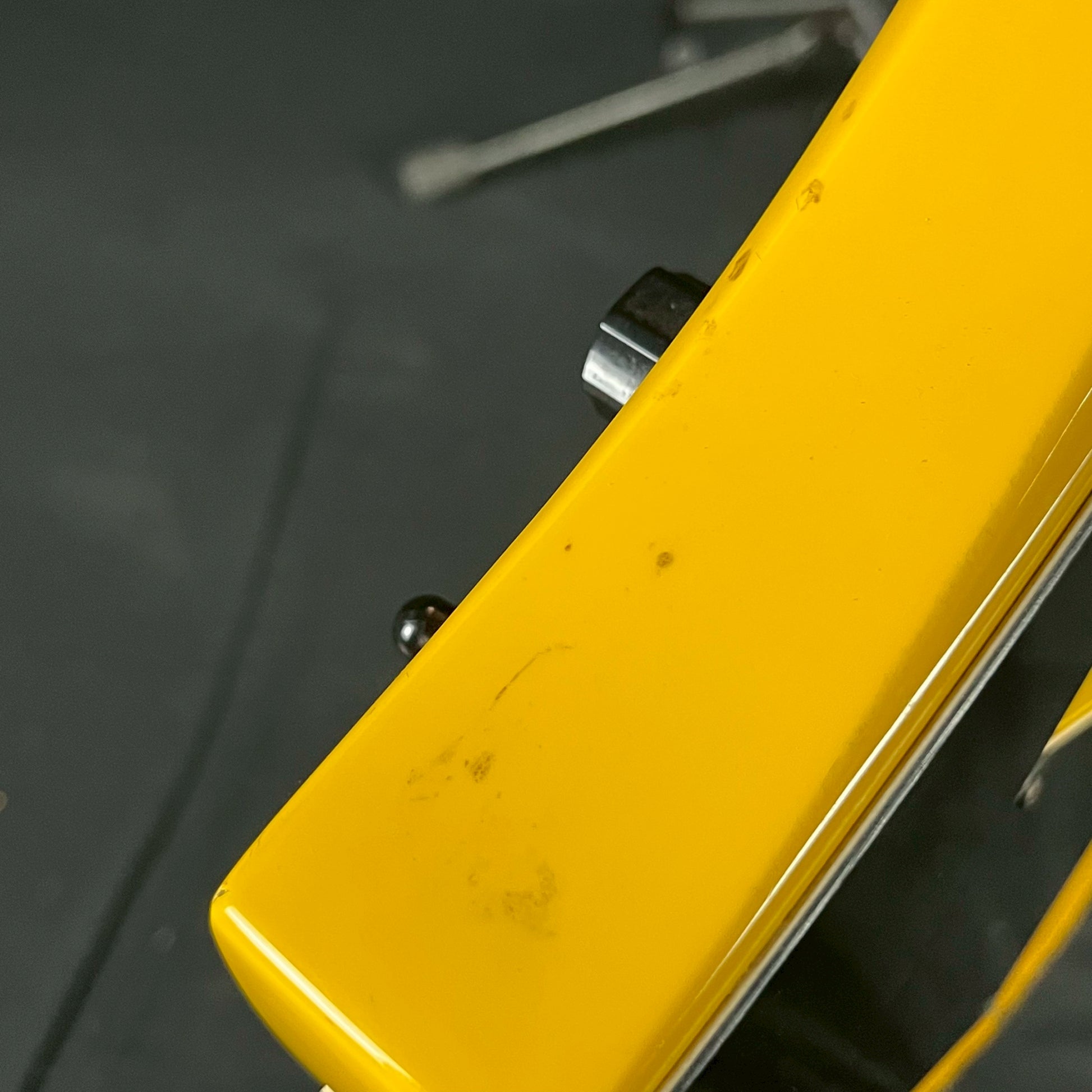 Burny MG-JR Hide model Yellow Heart