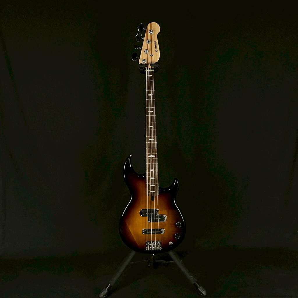 YAMAHA BB424 Bass