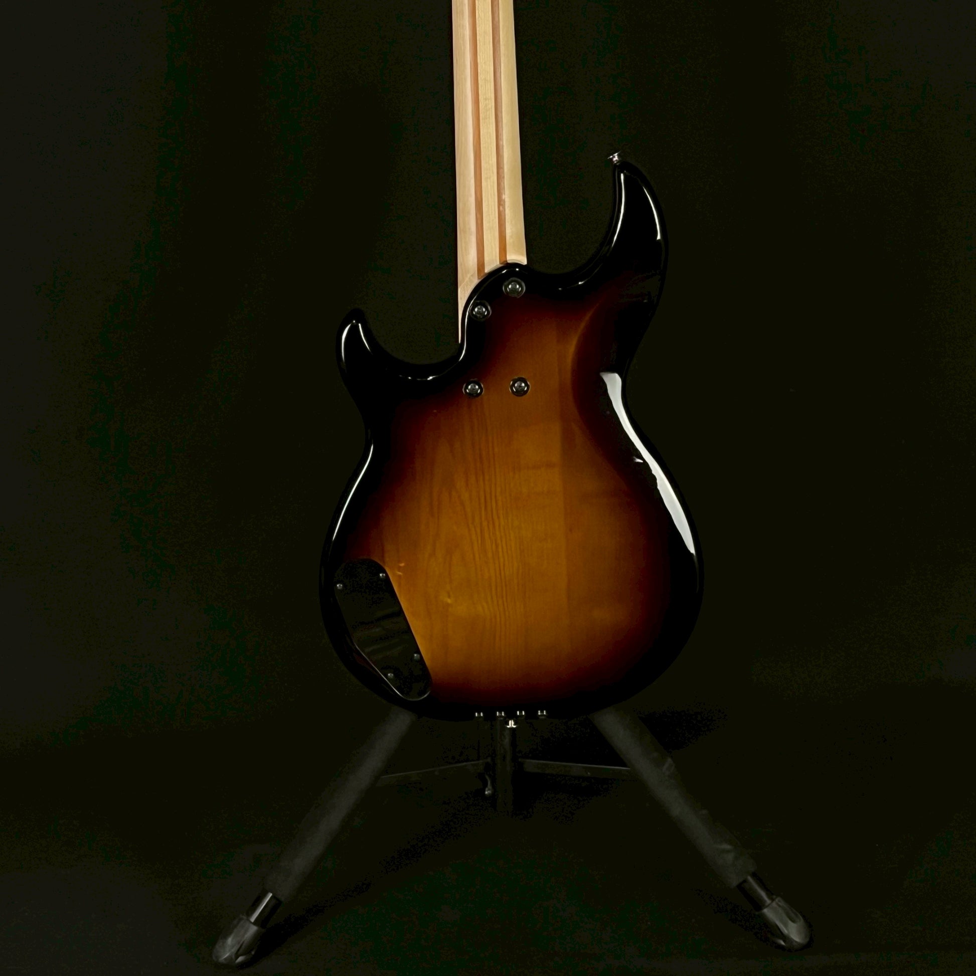 YAMAHA BB424 Bass