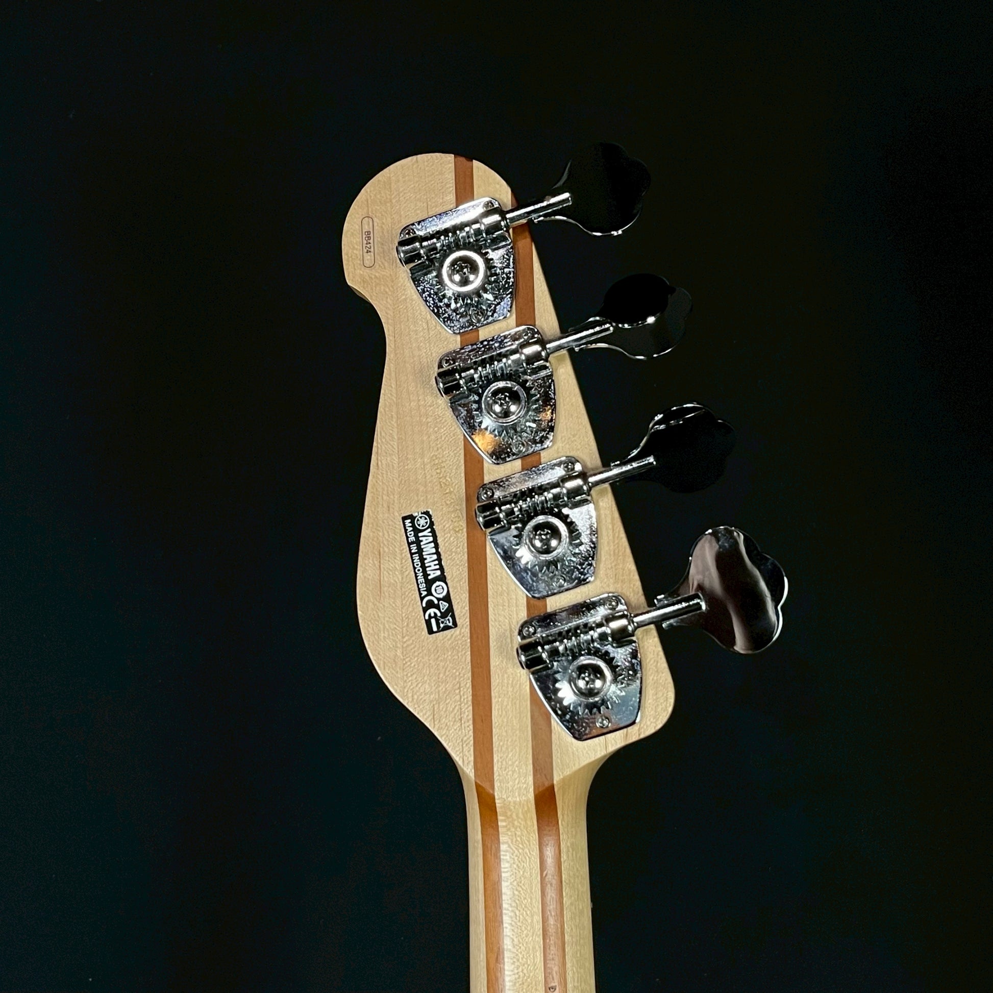 YAMAHA BB424 Bass