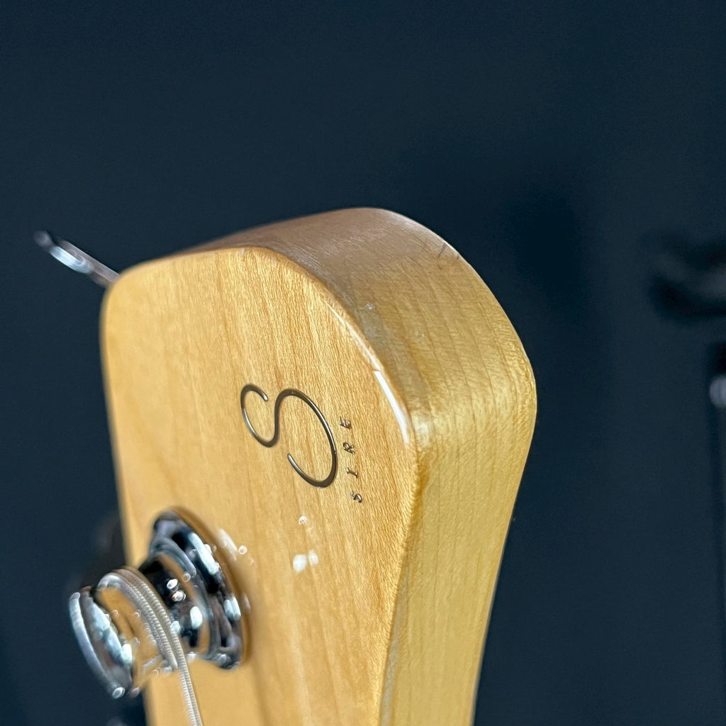 Marcus Miller V7