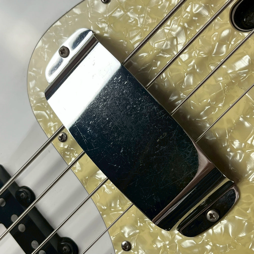 Marcus Miller V7