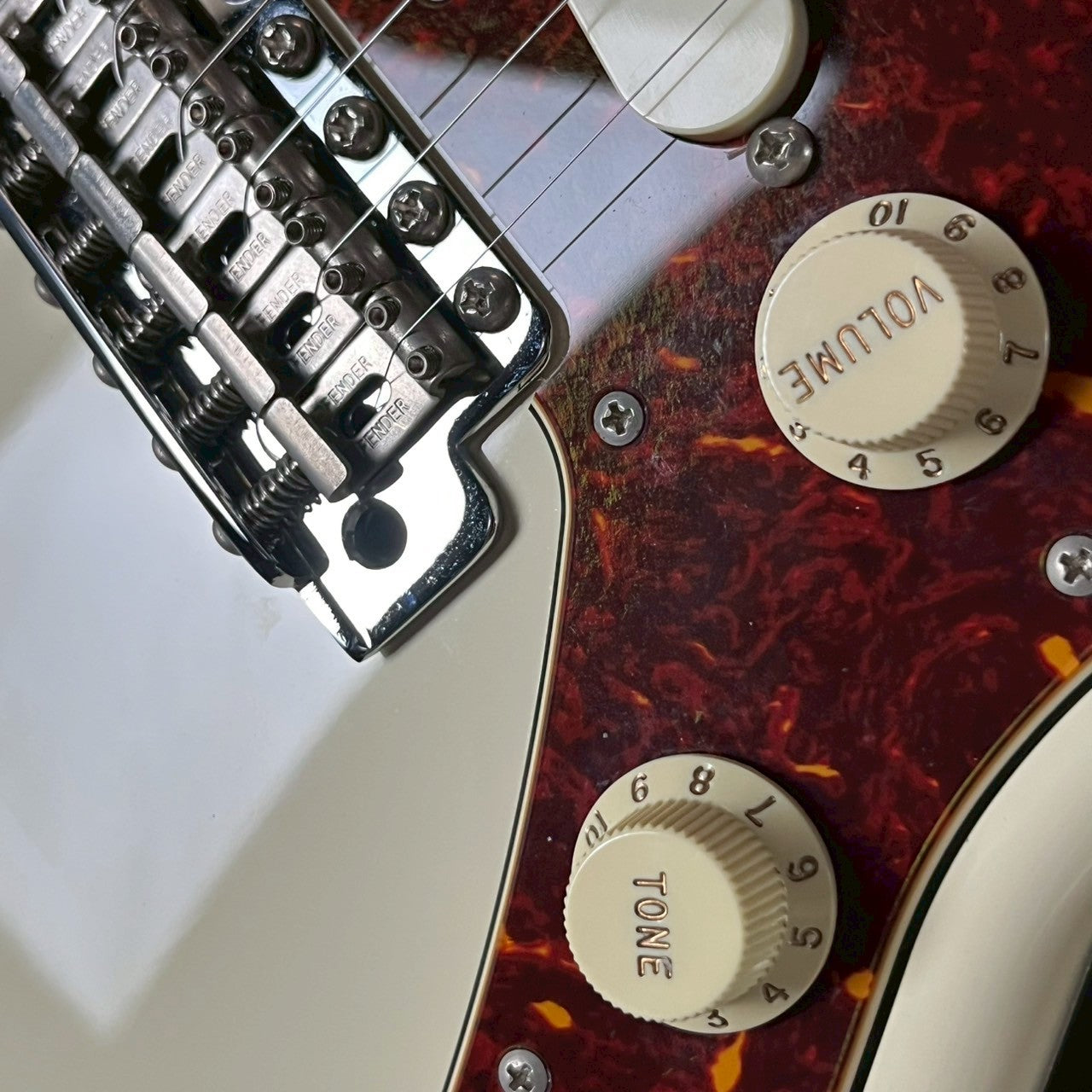 Fender Japan Char Mustang 2019