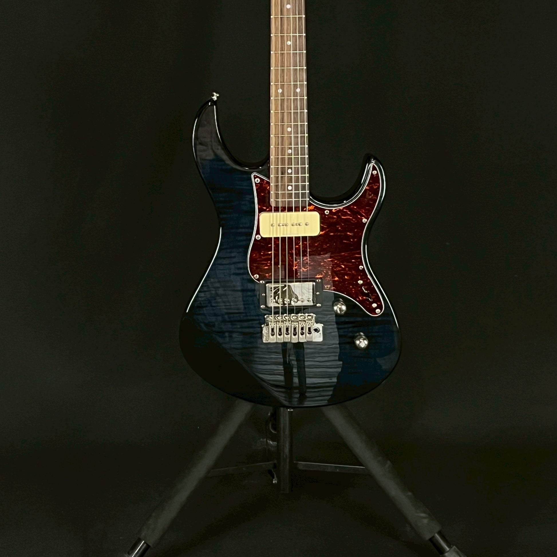 YAMAHA PAC611VFM