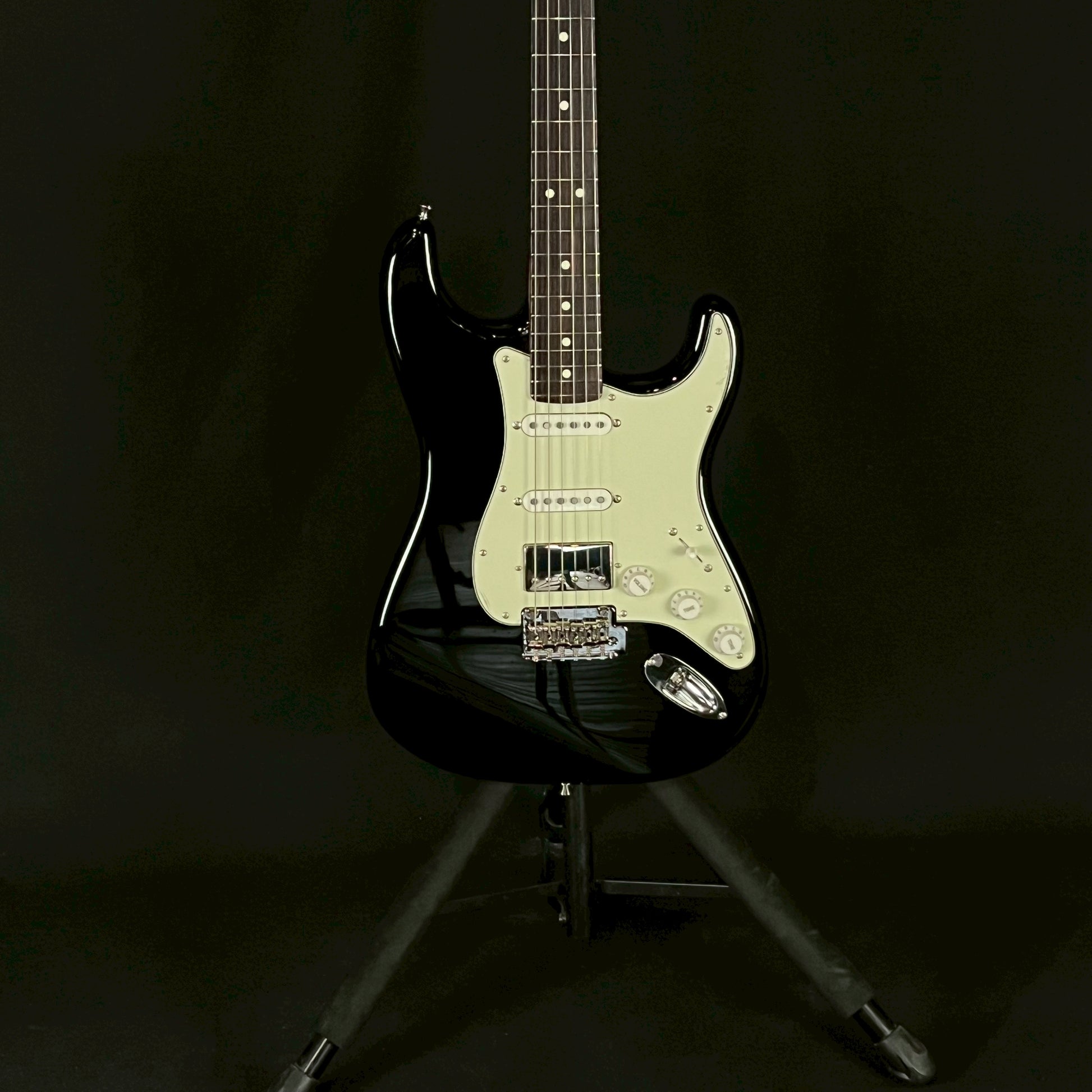 Fender Japan 2024 Collection Hybrid II Stratocaster HSS