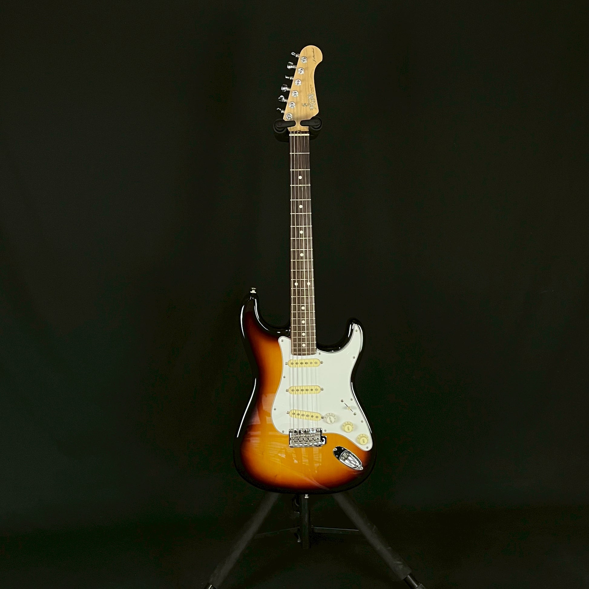 FGN Japan J-Standard Stratocaster