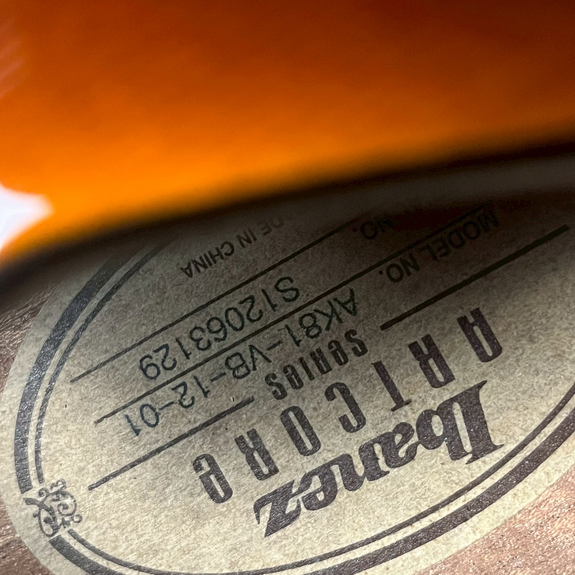 Ibanez AK81-VB