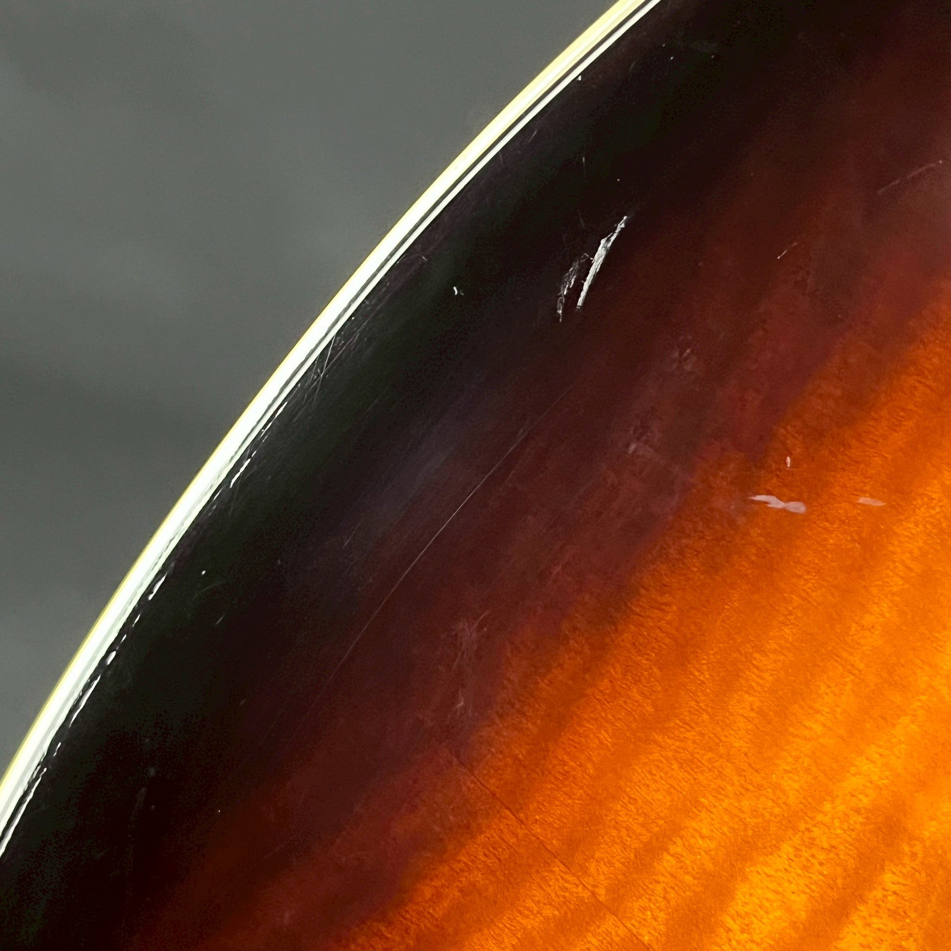 Ibanez AK81-VB