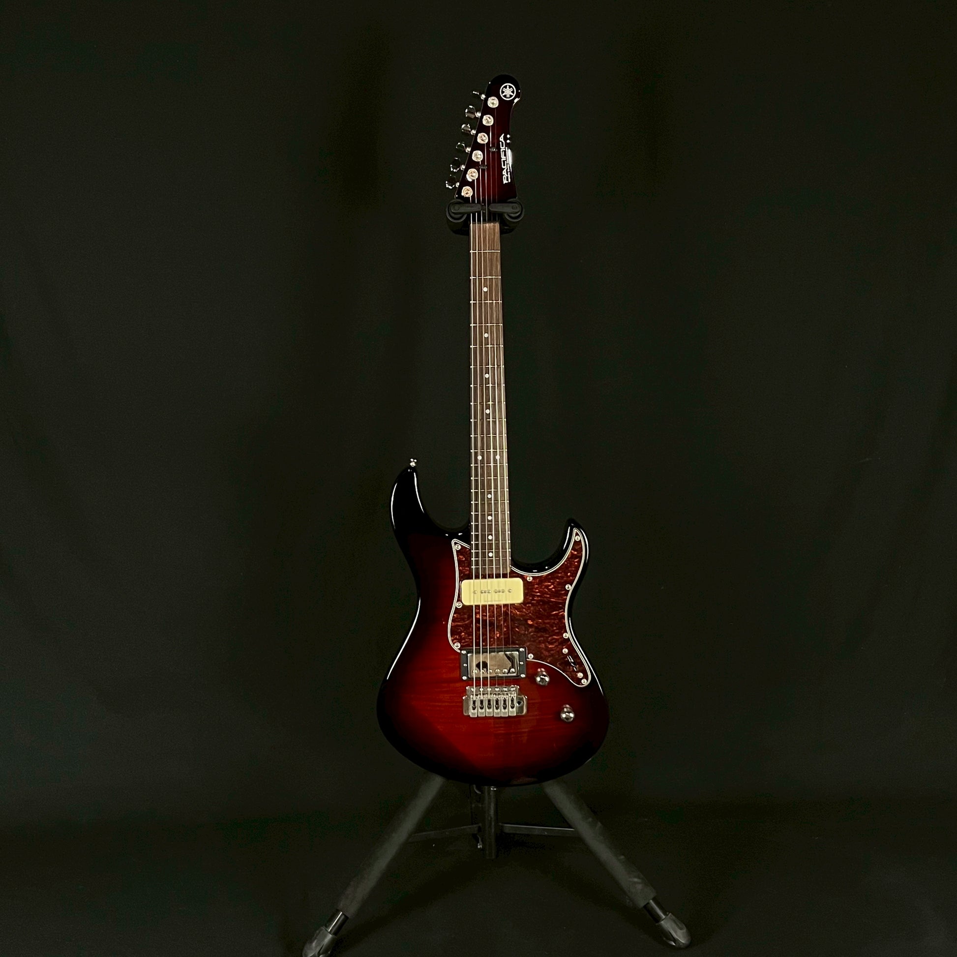 YAMAHA PAC611VFM