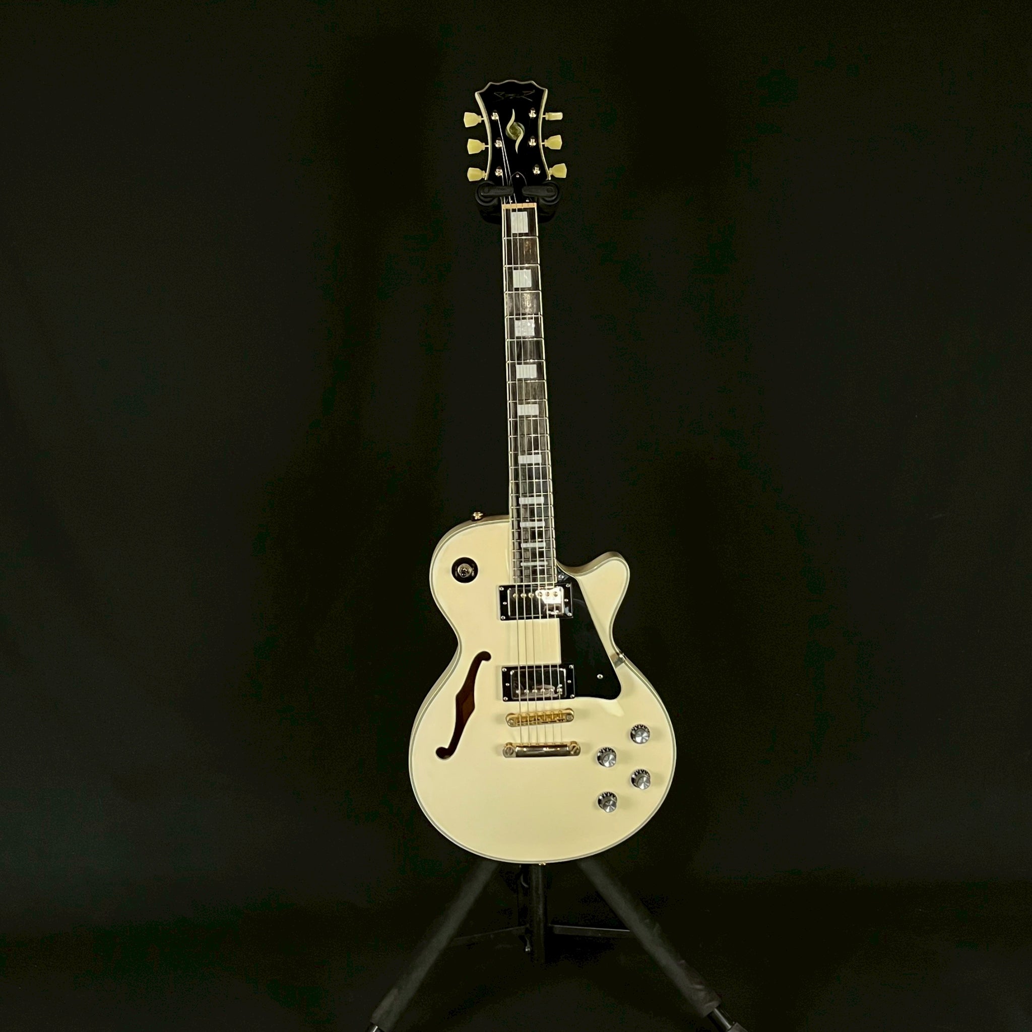SPEAR Claymore Hollow | UNISOUND BANGKOK กีตาร์ไฟฟ้า กีตาร์