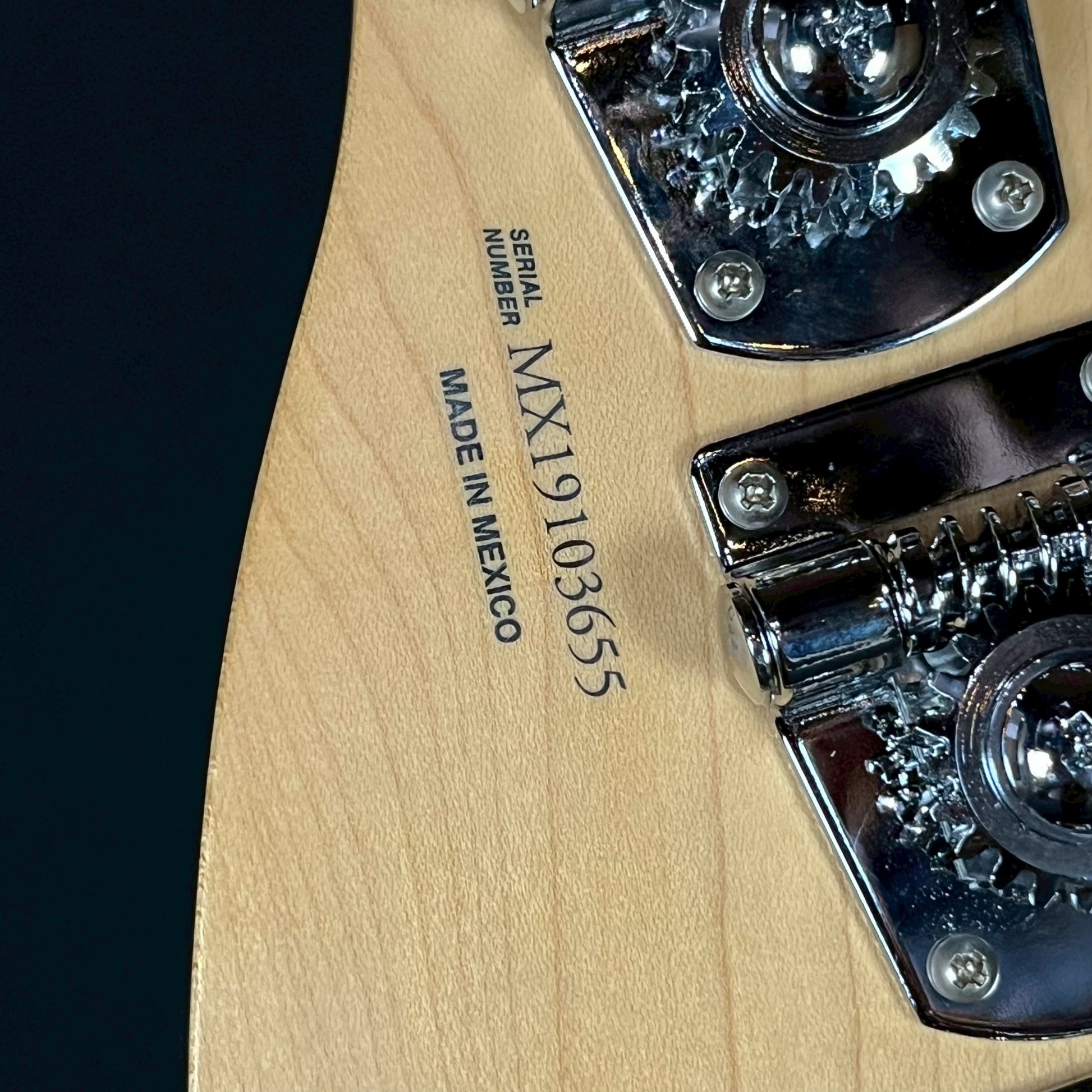Fender Player Jazz Bass 3TS PF CAPRI