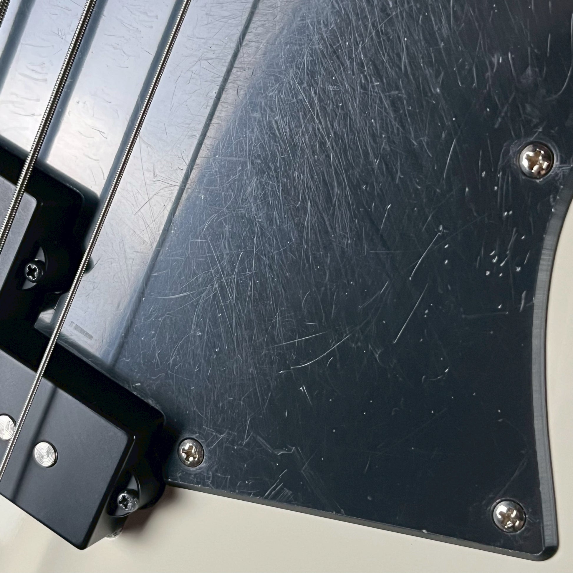 YAMAHA BB235 Bass