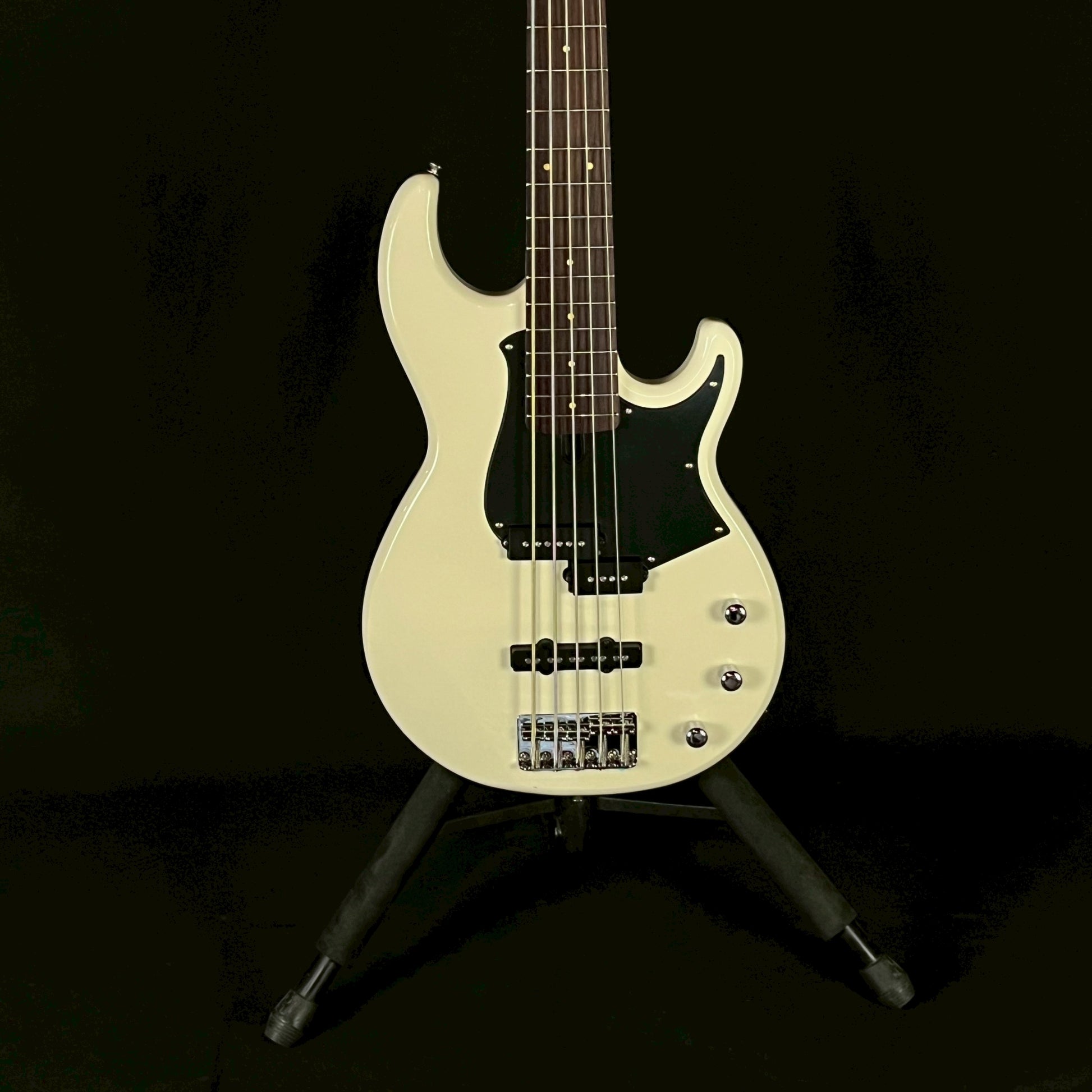 YAMAHA BB235 Bass