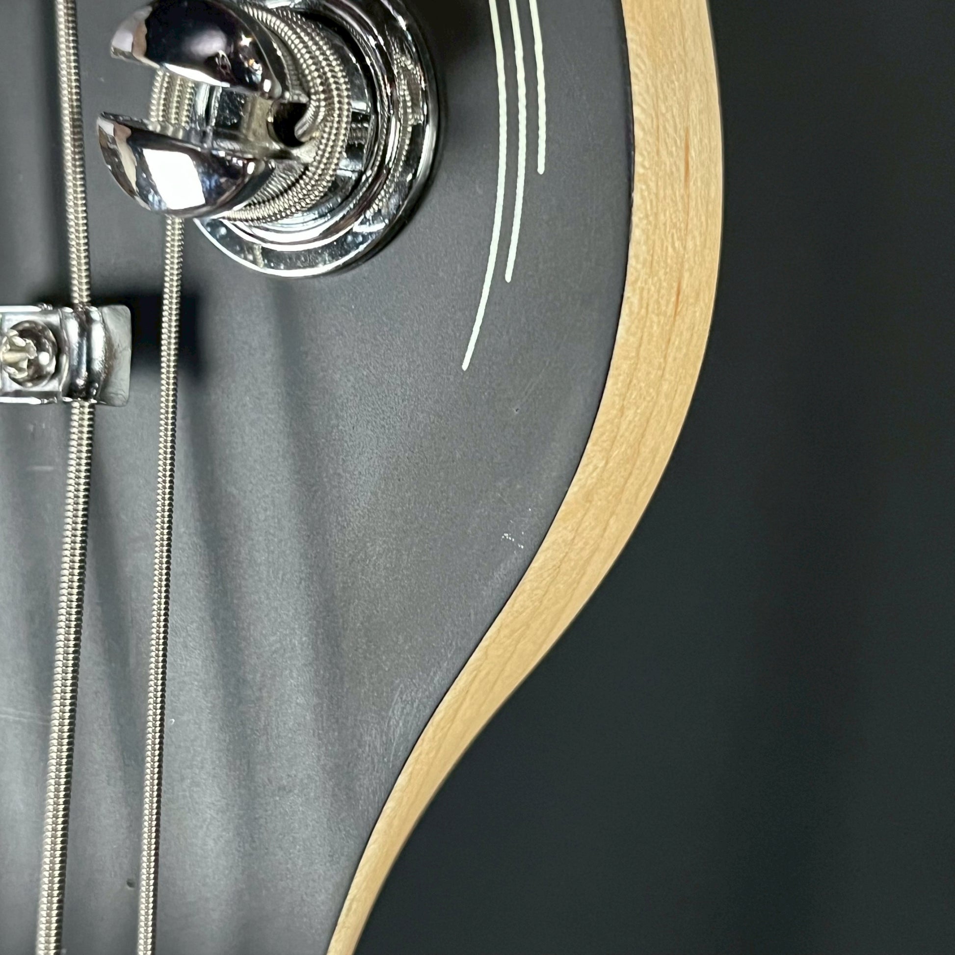 YAMAHA BB235 Bass