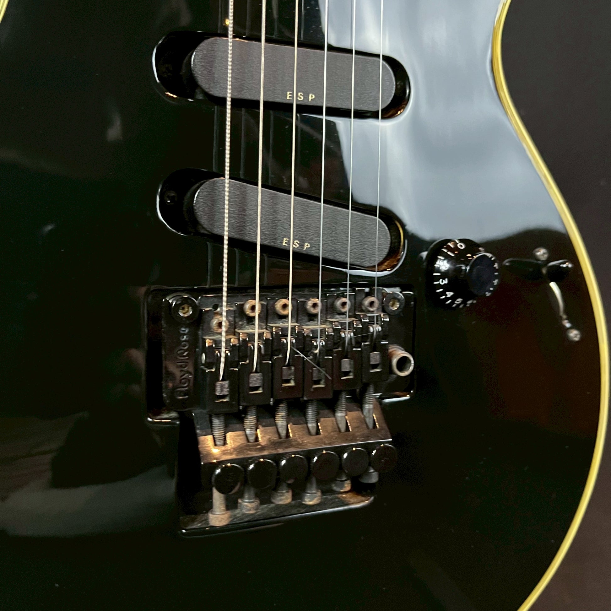 Edward Sugizo E-CL-90