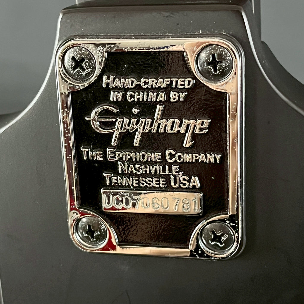 Epiphone Nikki Sixx Blackbird Bass