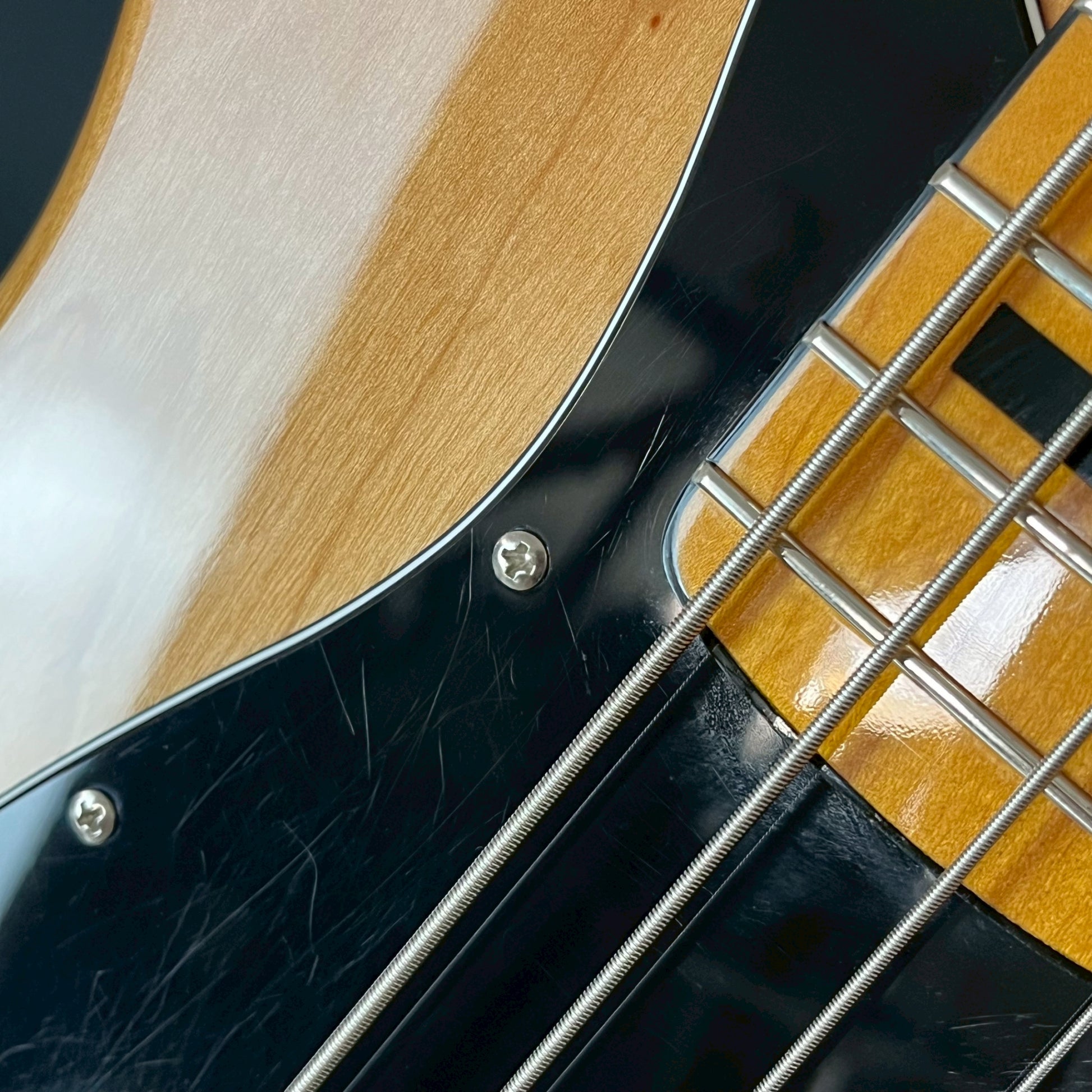 Squier Classic Vibe 70s Jazz Bass