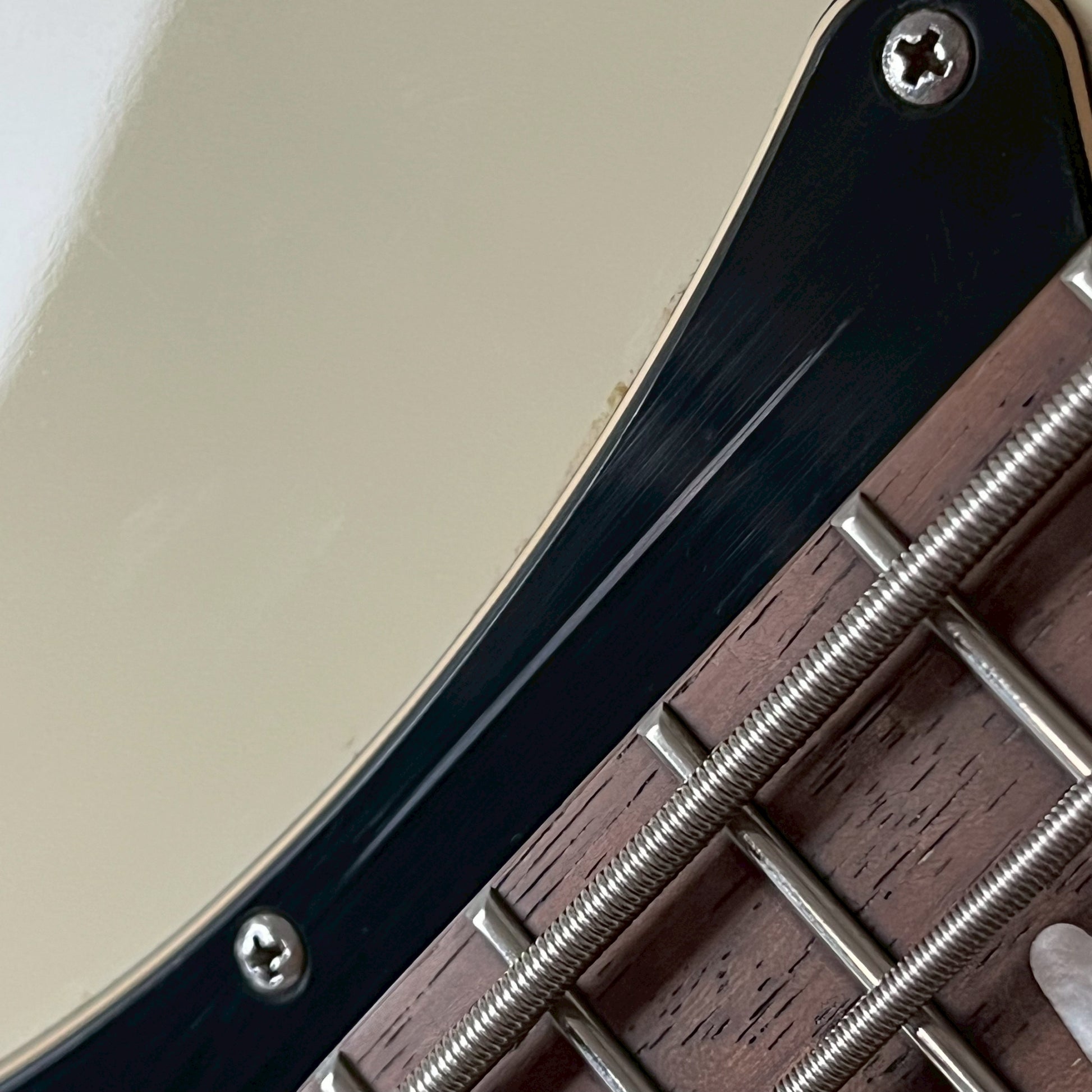 YAMAHA BB425X Bass